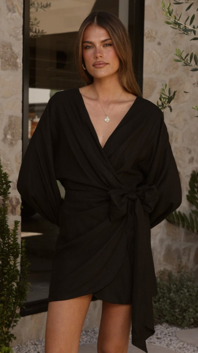 10 / Black
