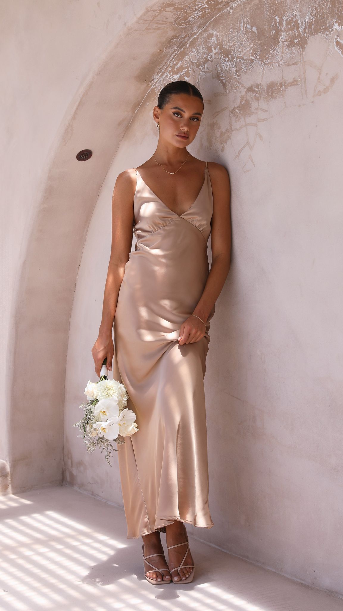 billy j latte bridesmaid dress Ziah Maxi What To Wear To BUTTON UP LONG SLEEVE This item is exclusively Size:US 8.5 | EU 42