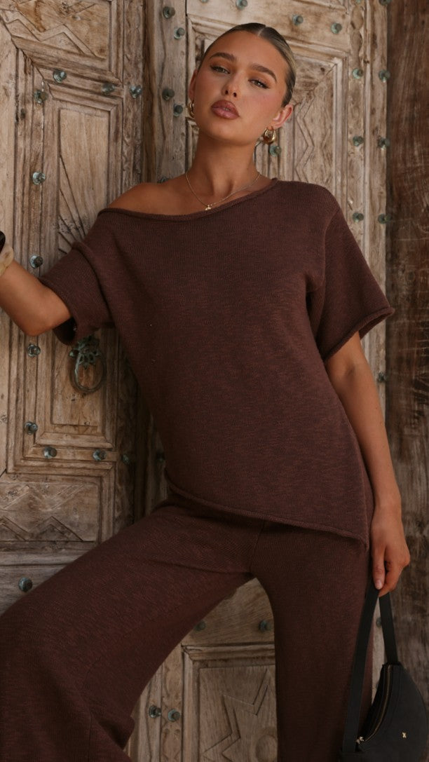 Cascadia Off Shoulder T-Shirt - Chocolate - Billy J
