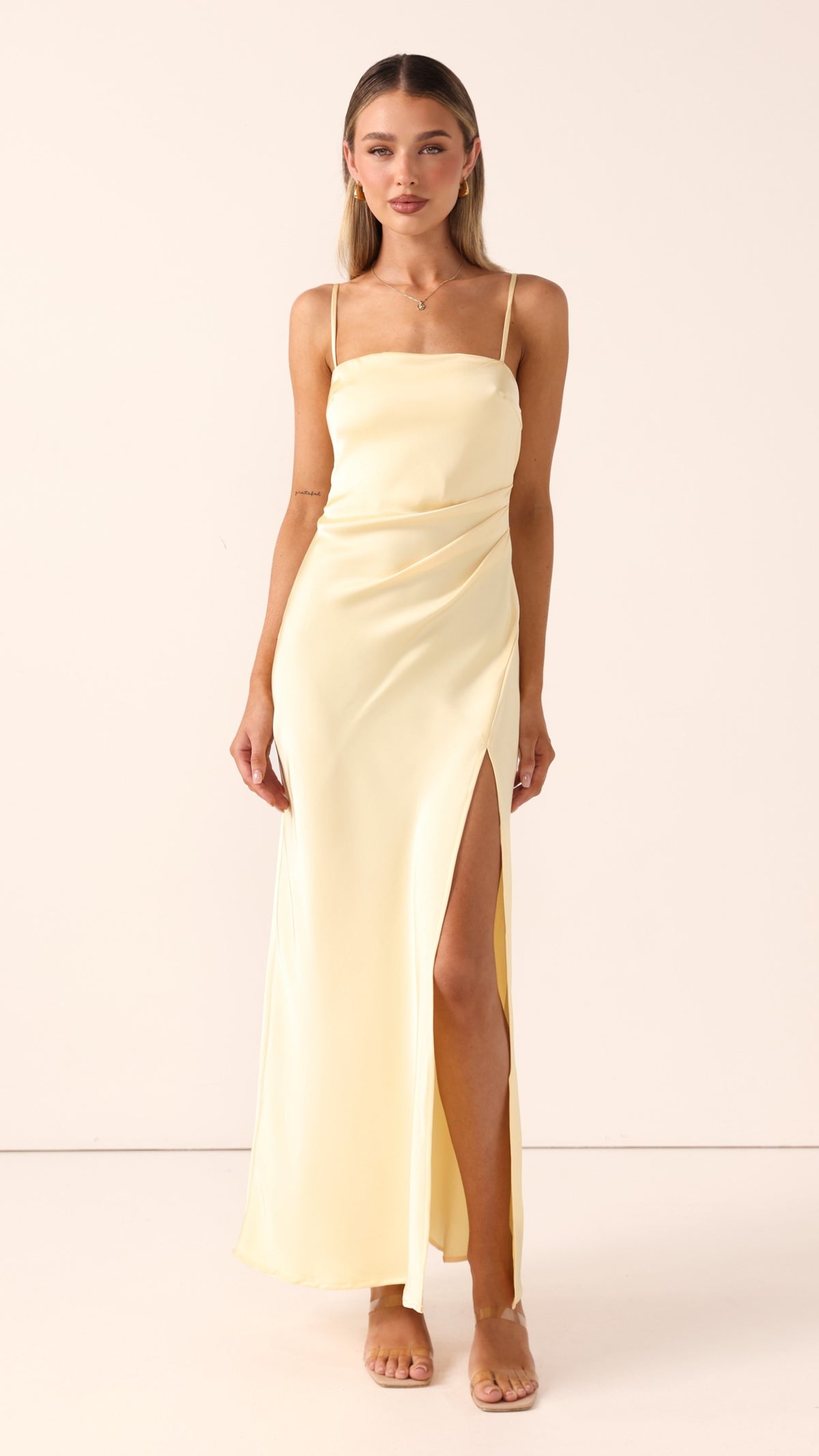 ilana maxi dress yellow UK Full Price The coordinating shawl pictured Beck Velvet Dress - Wash:NEXUS WASH