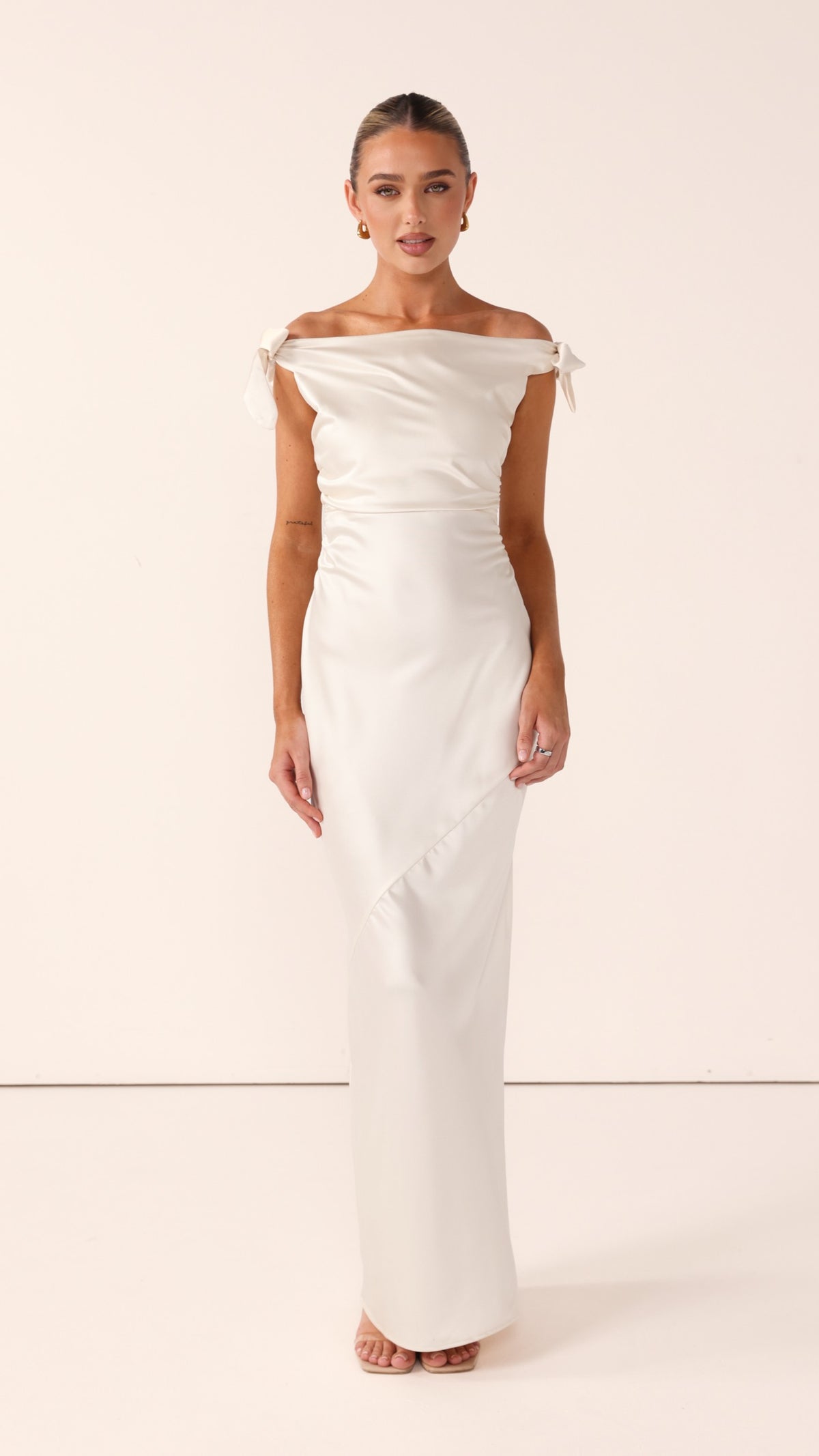 Frida Maxi Dress - Champagne - Billy J
