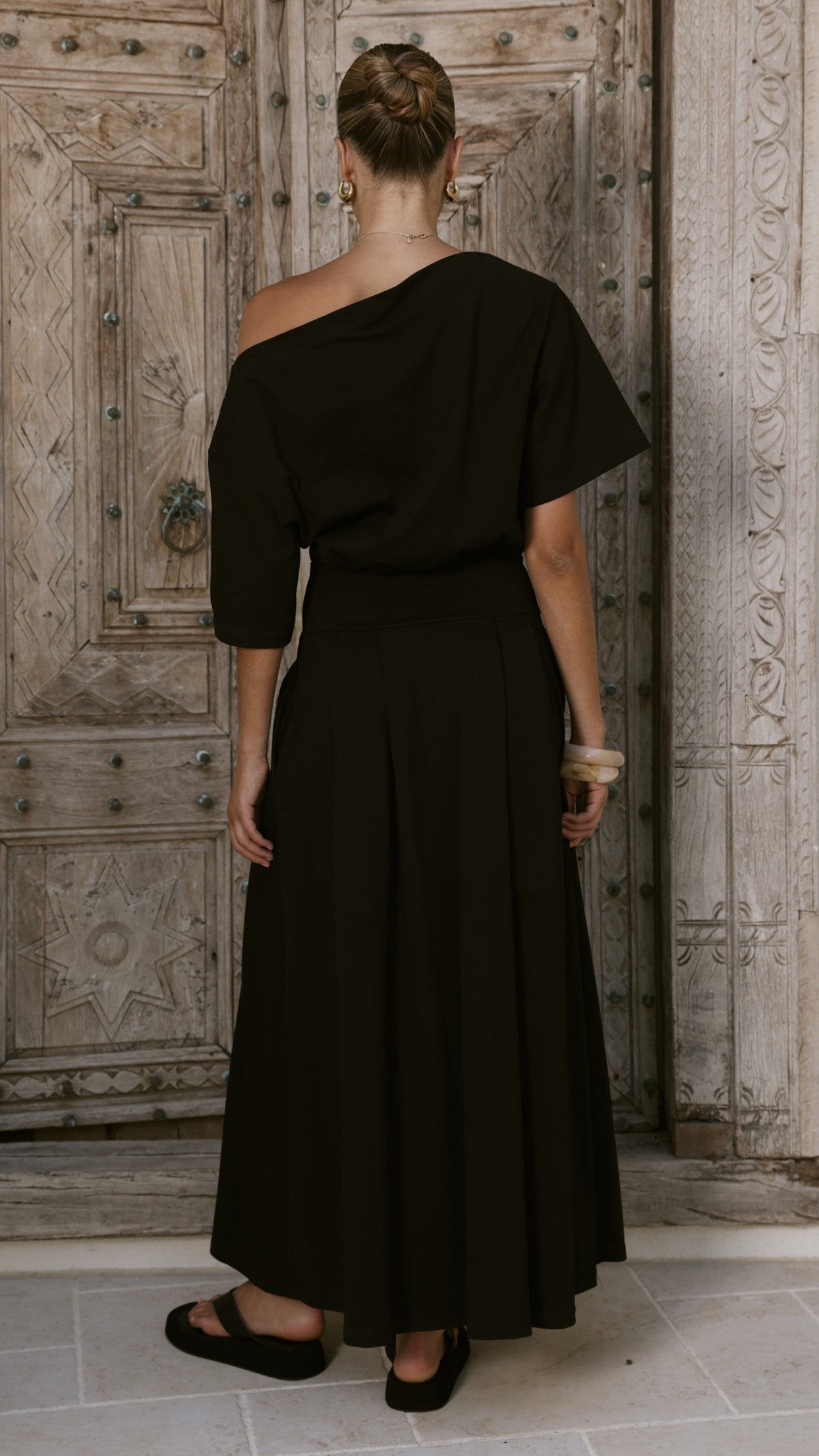 Aleski Maxi Dress - Black - Billy J