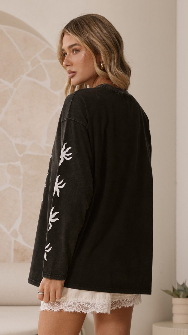 Stay Wild Long Sleeve Top - Black - Billy J