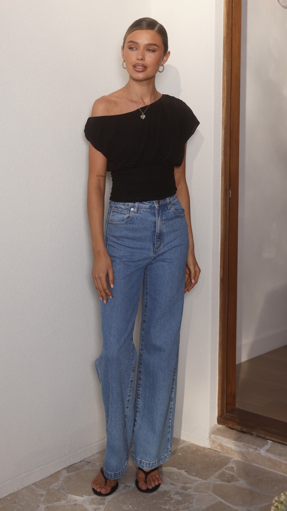 Debby Off Shoulder Top - Black - Billy J