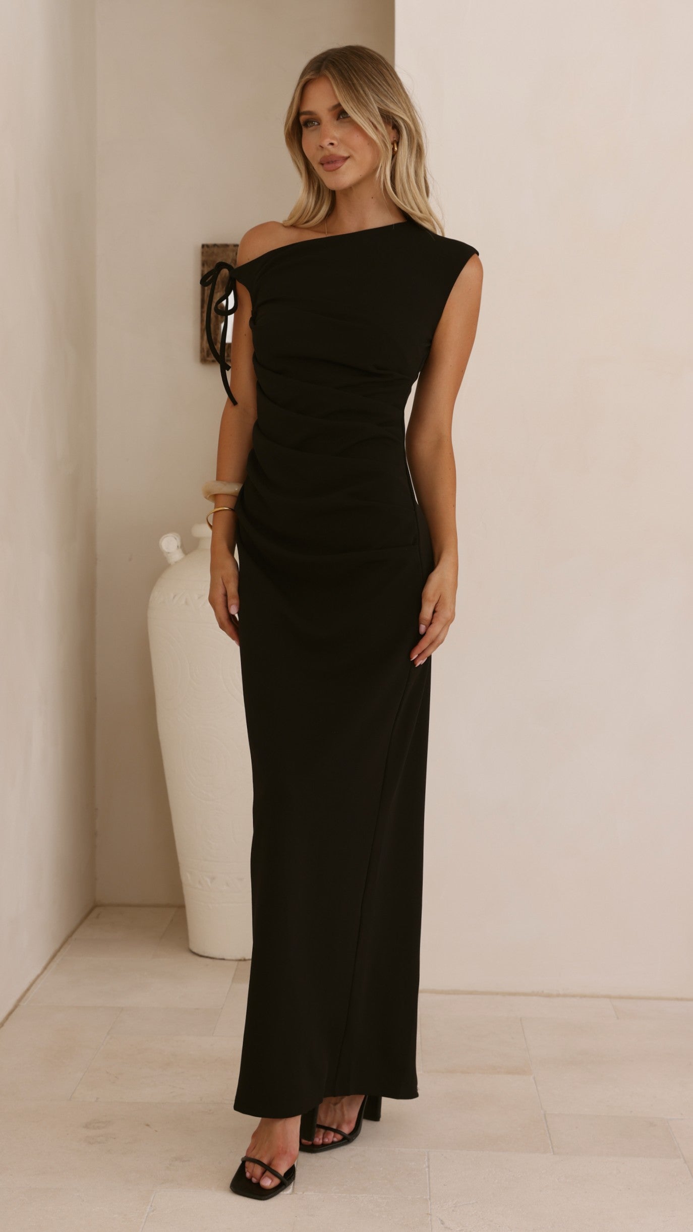Lealah Maxi Dress - Black - Billy J
