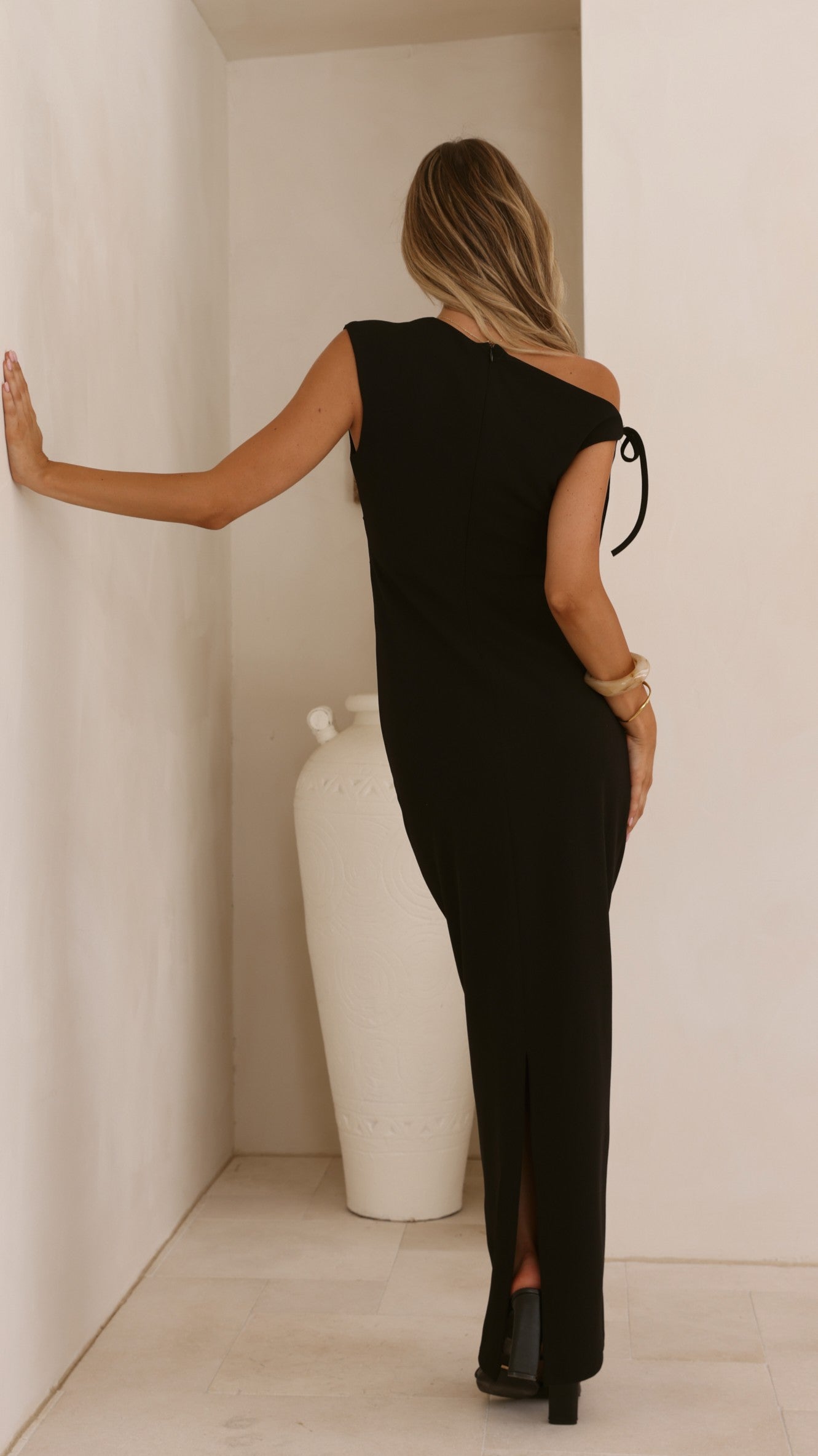 Lealah Maxi Dress - Black - Billy J