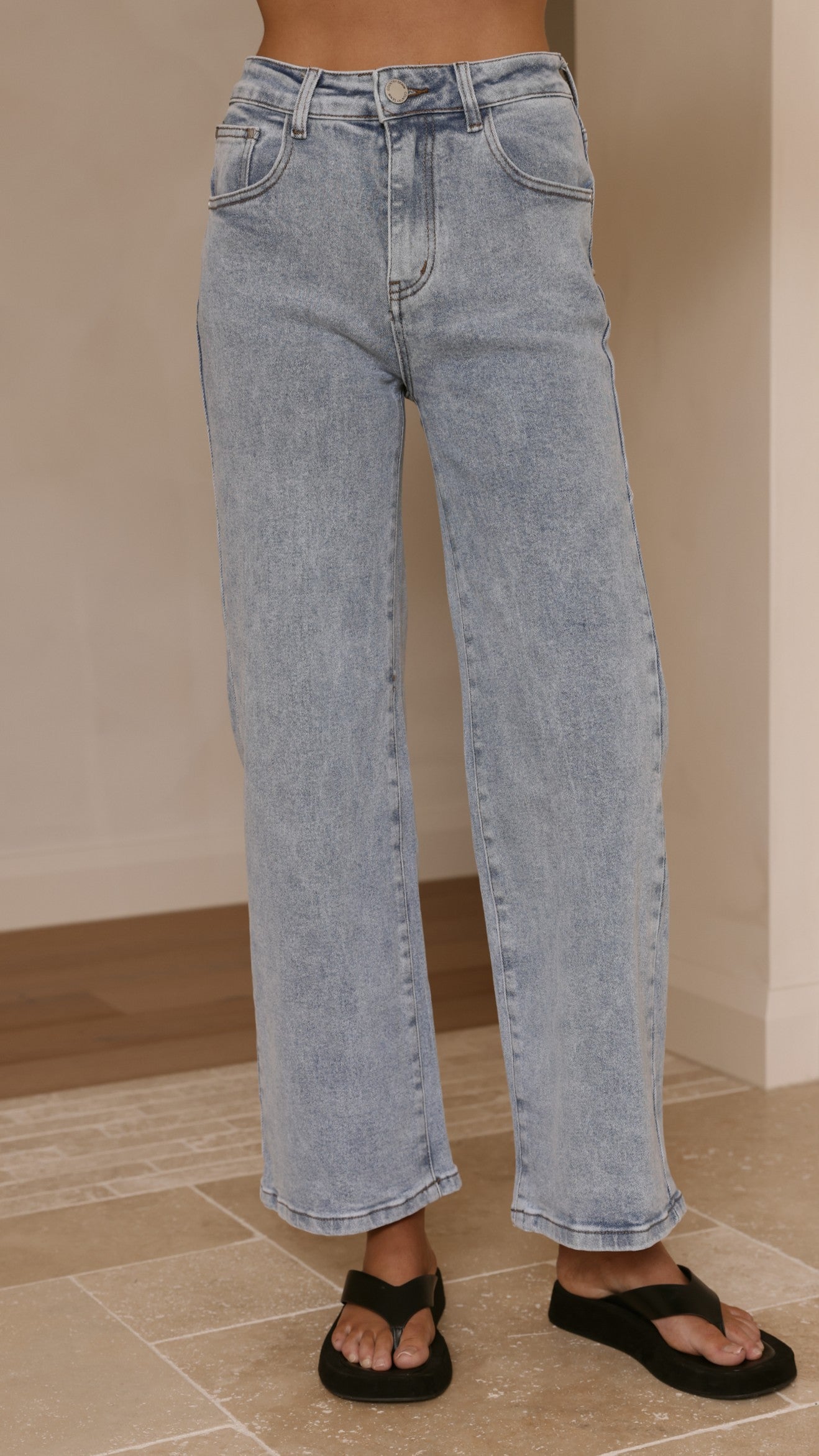 Vinnie Straight Leg Jeans - Light Blue - Billy J