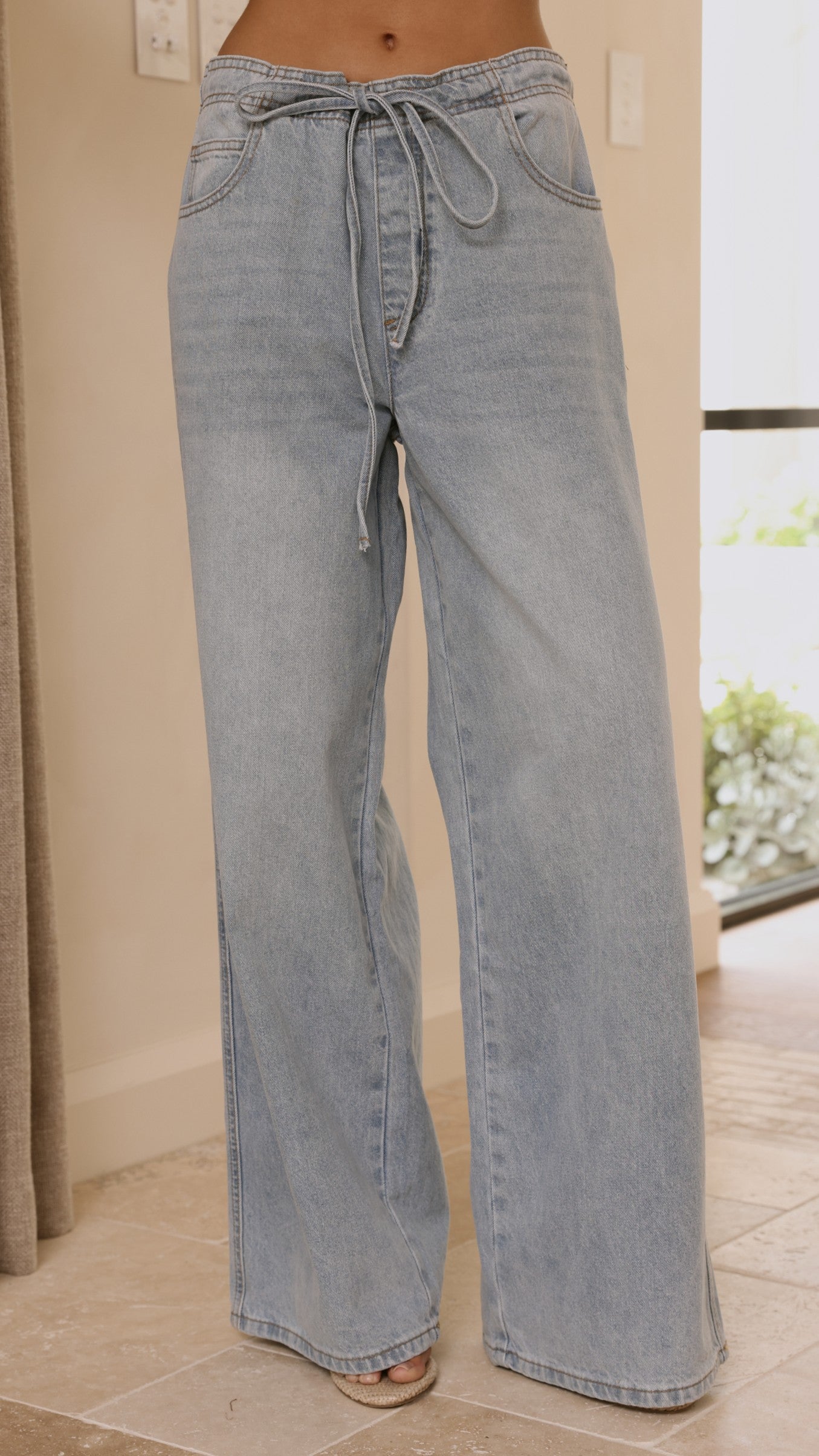 Gigi Jeans - Light Denim - Billy J