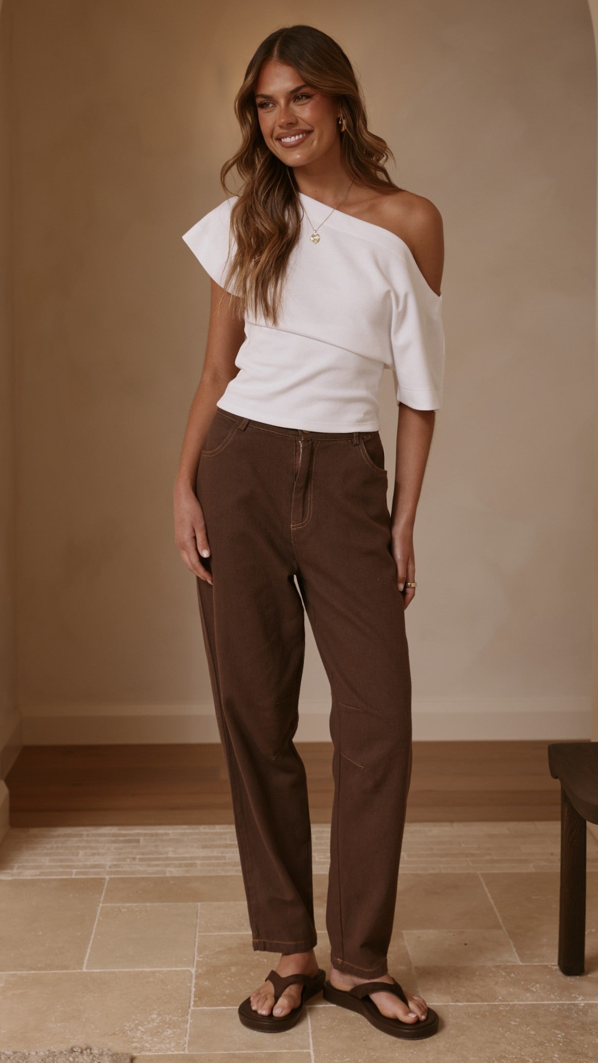 Cleora Barrel Jeans - Chocolate - Billy J