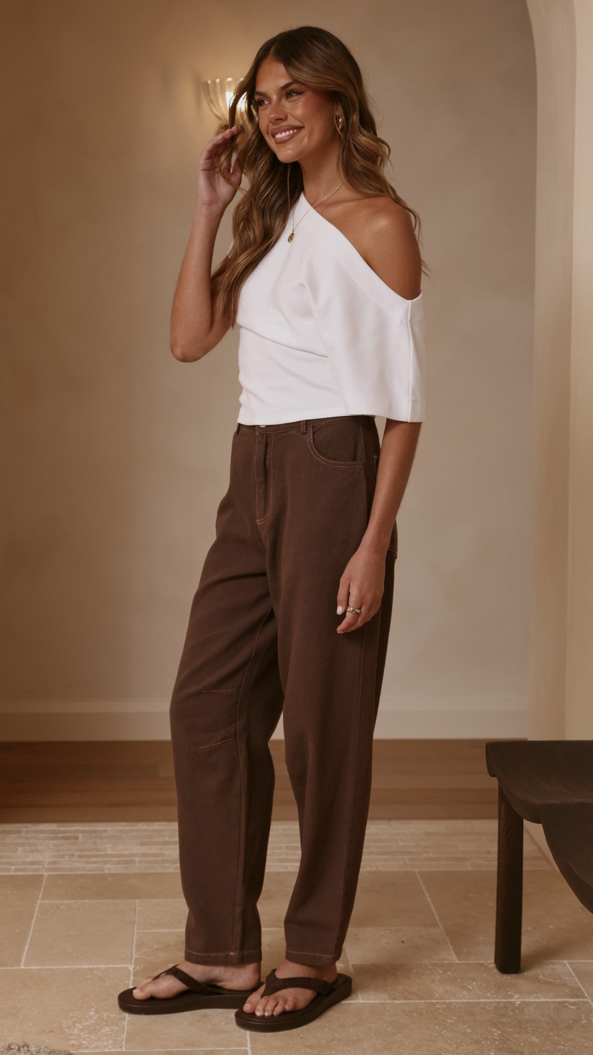Cleora Barrel Jeans - Chocolate - Billy J