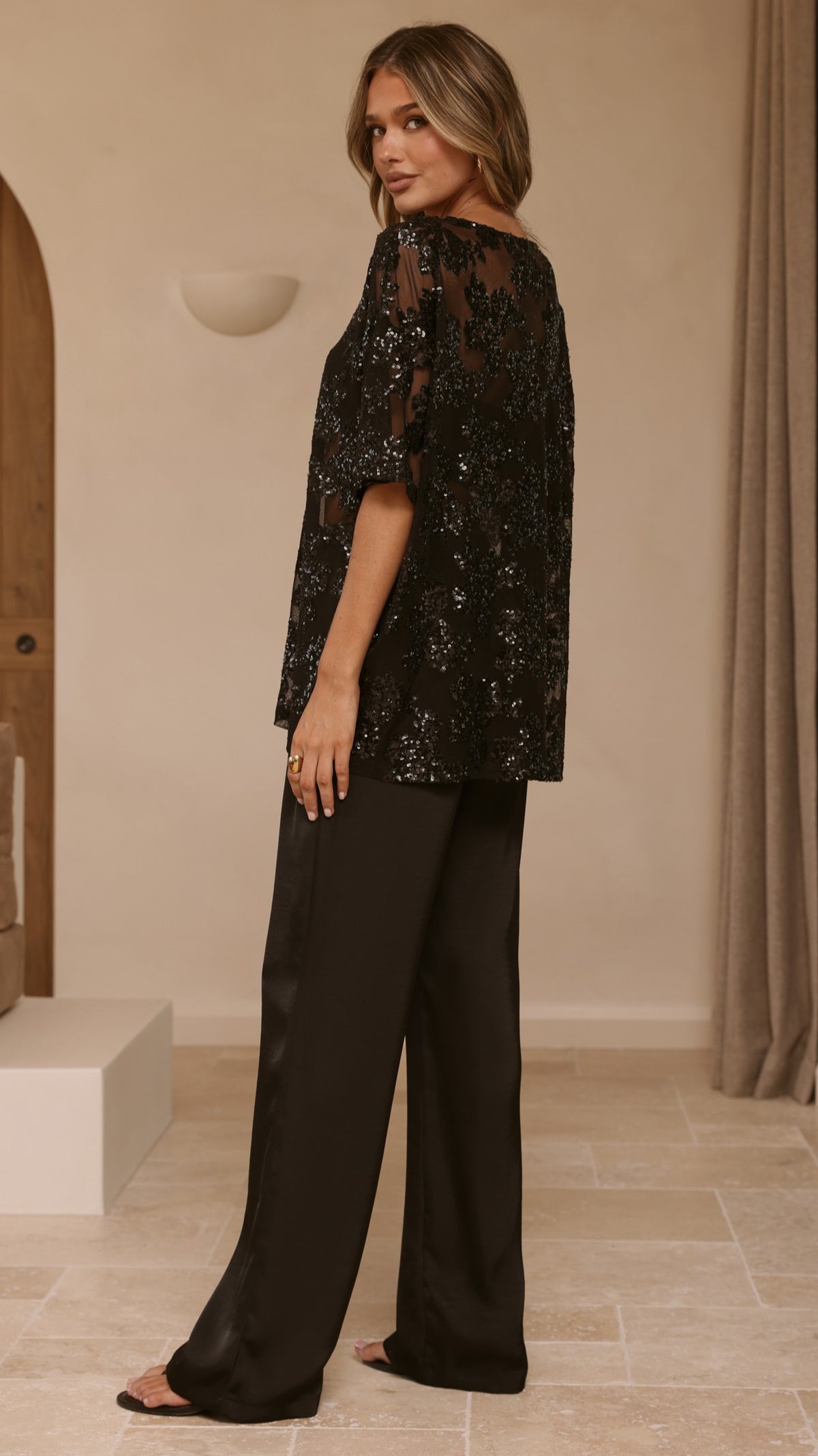 Arlo Oversized Sequin Top - Black Floral - Billy J