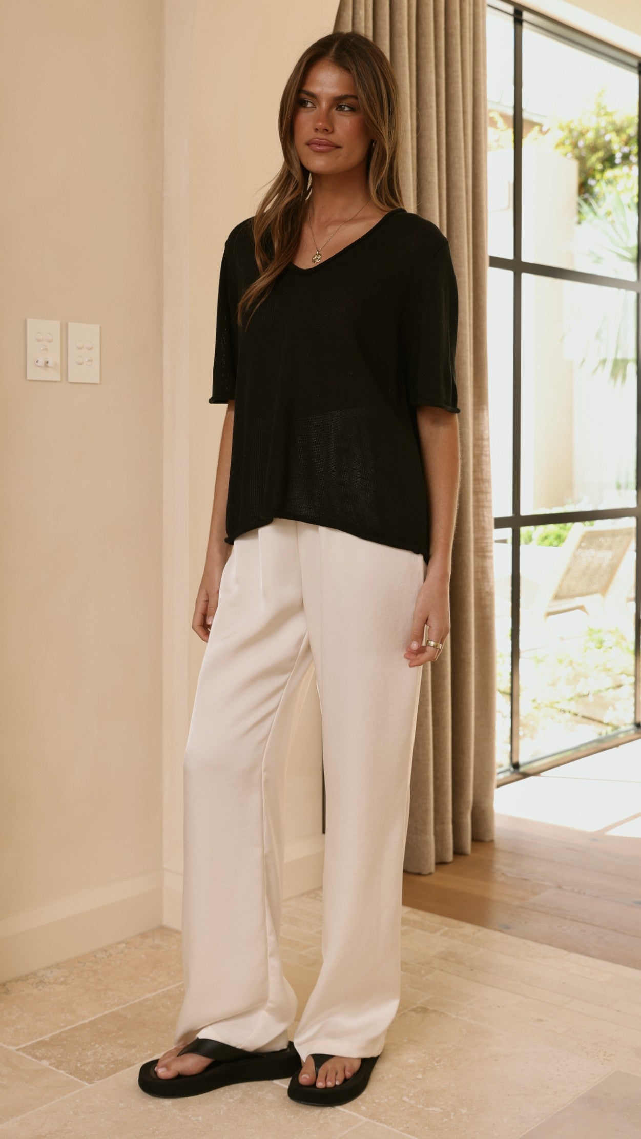 Spring Scoop Neck Tee - Black - Billy J