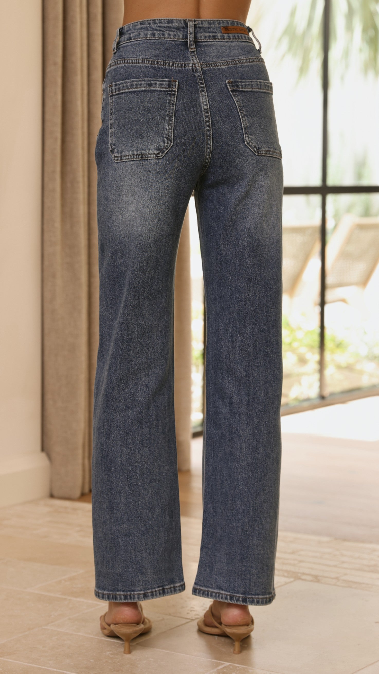 Zana Straight Leg Jeans - Mid Blue - Billy J