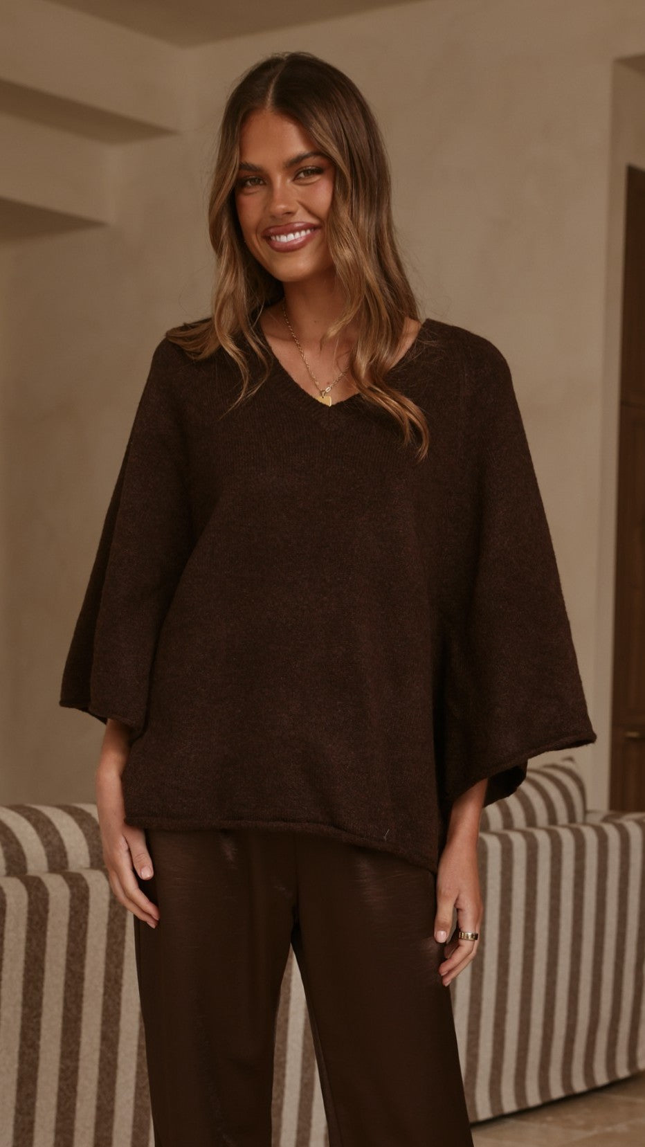 Paisley V Neck Knit - Chocolate - Billy J