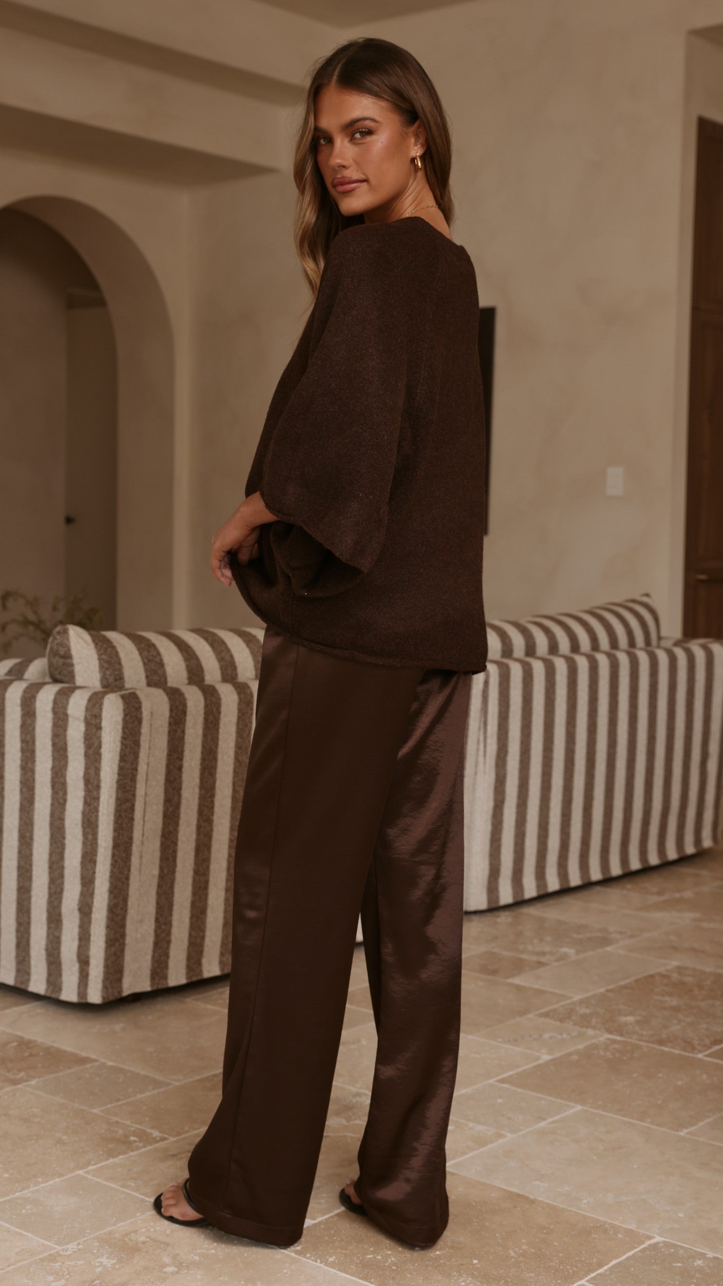 Paisley V Neck Knit - Chocolate - Billy J