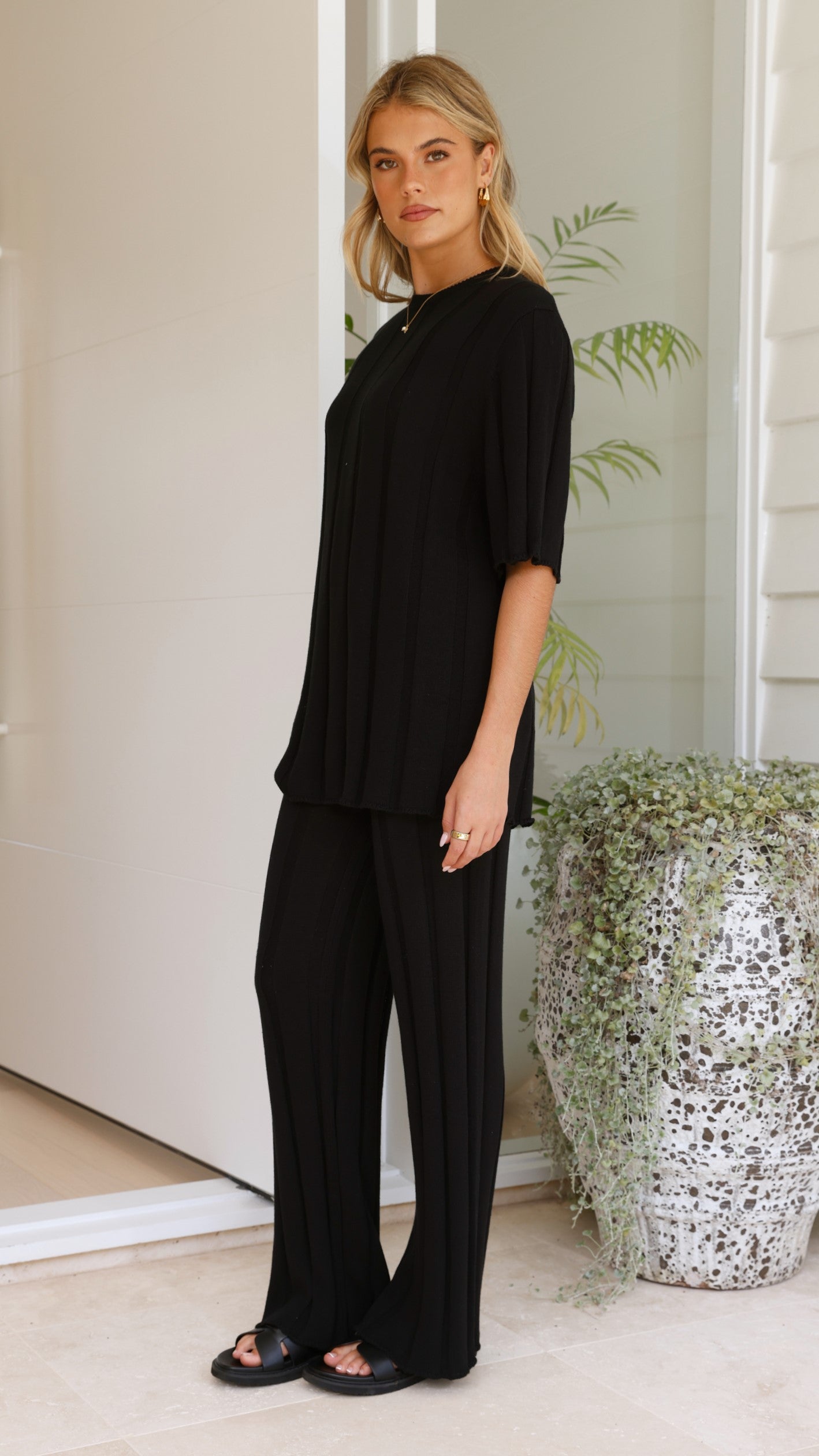 Bayu Knit Pants - Black - Billy J