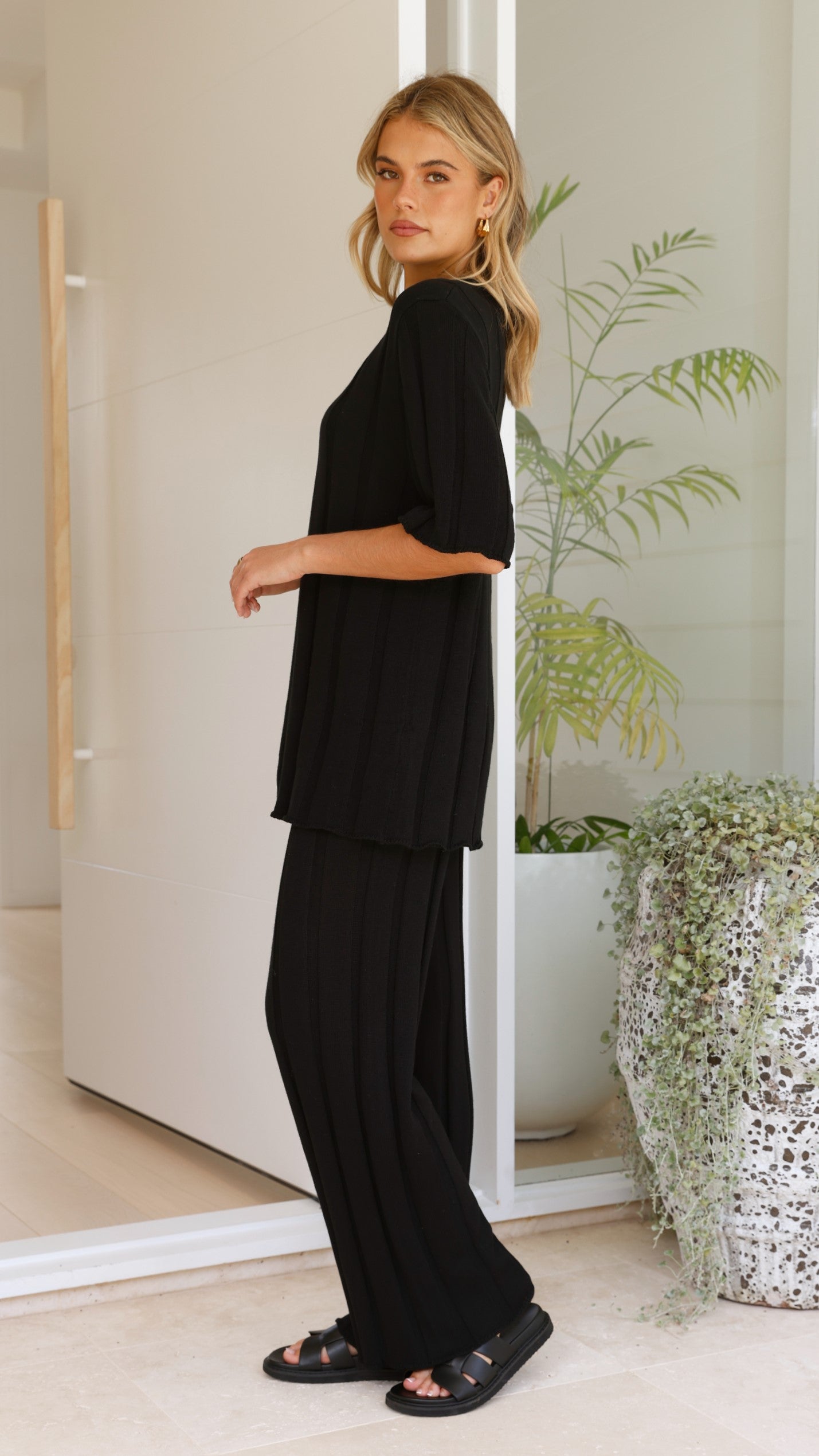 Bayu Knit Pants - Black - Billy J