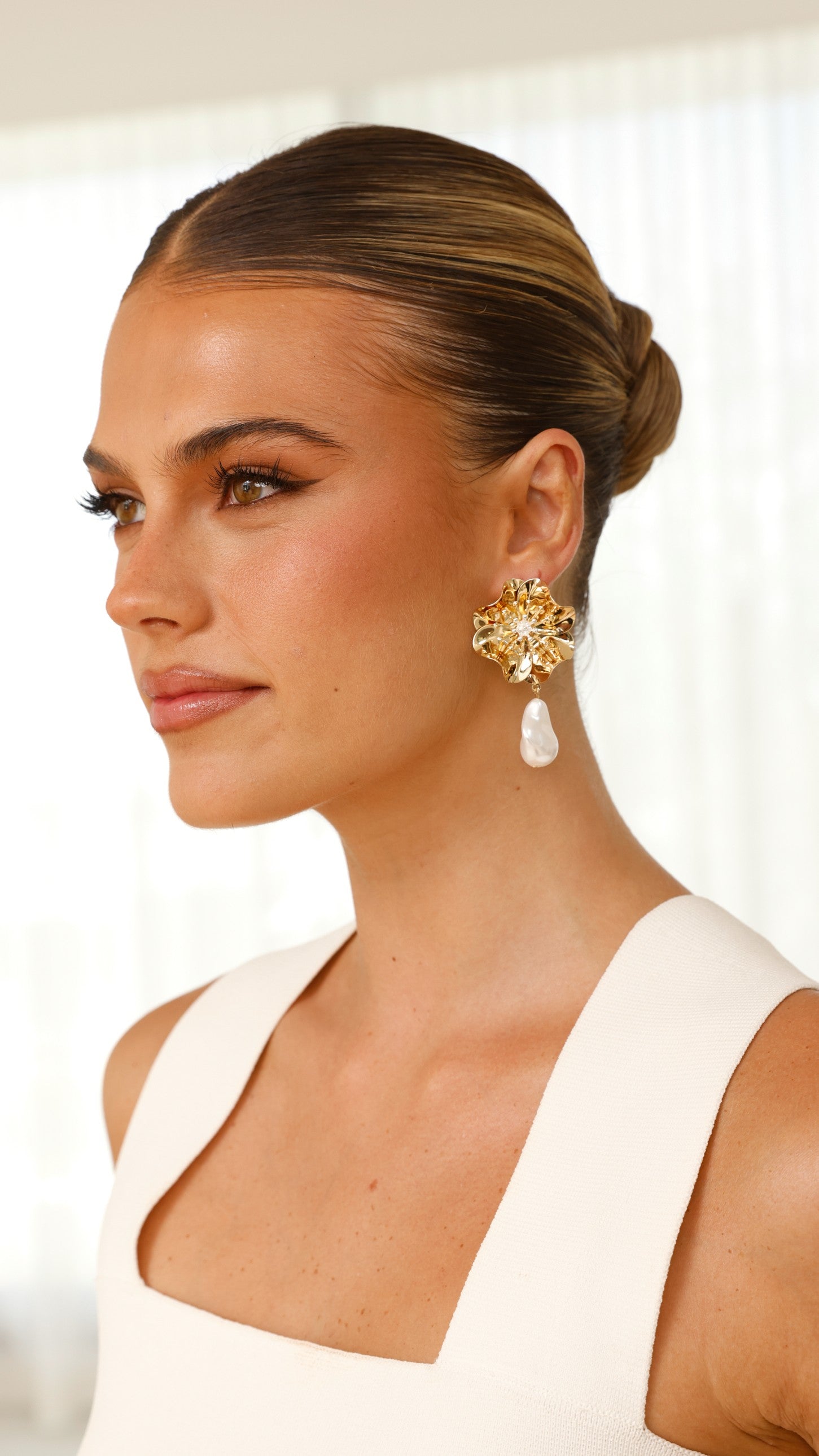 Yasma Earrings - Gold / Pearl - Billy J