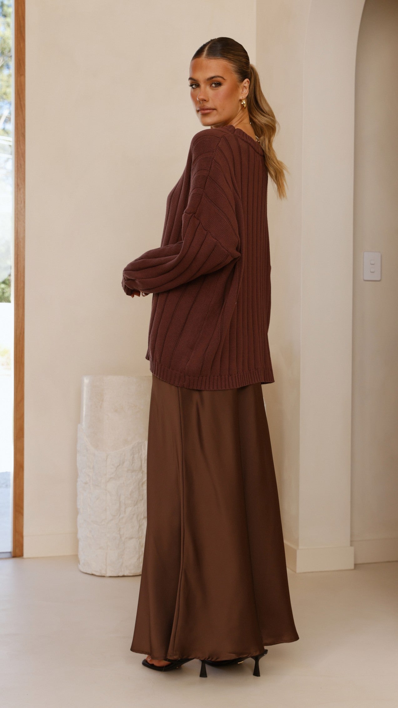 Naiva Oversized Knit - Brown - Billy J