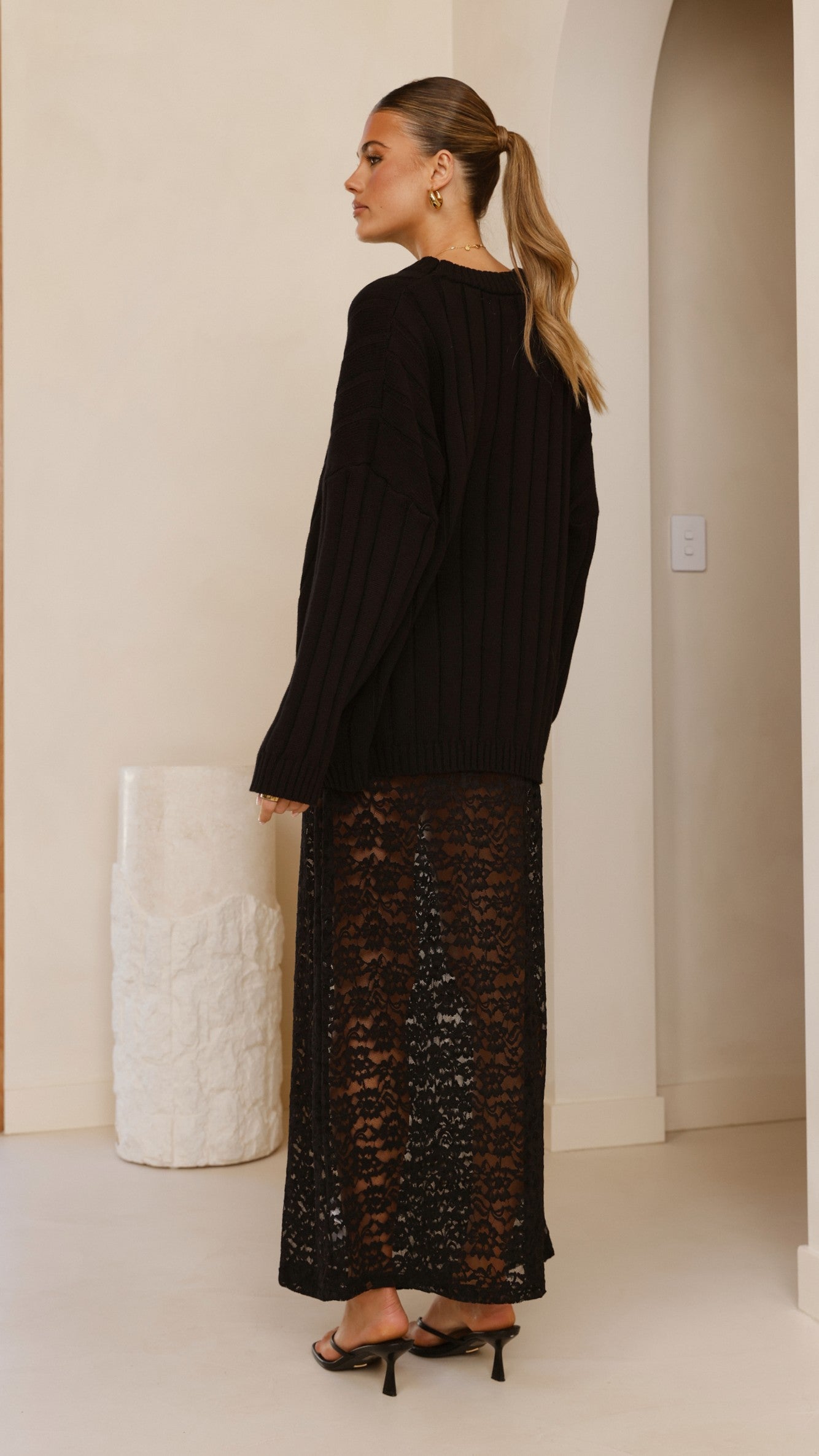 Naiva Oversized Knit - Black - Billy J