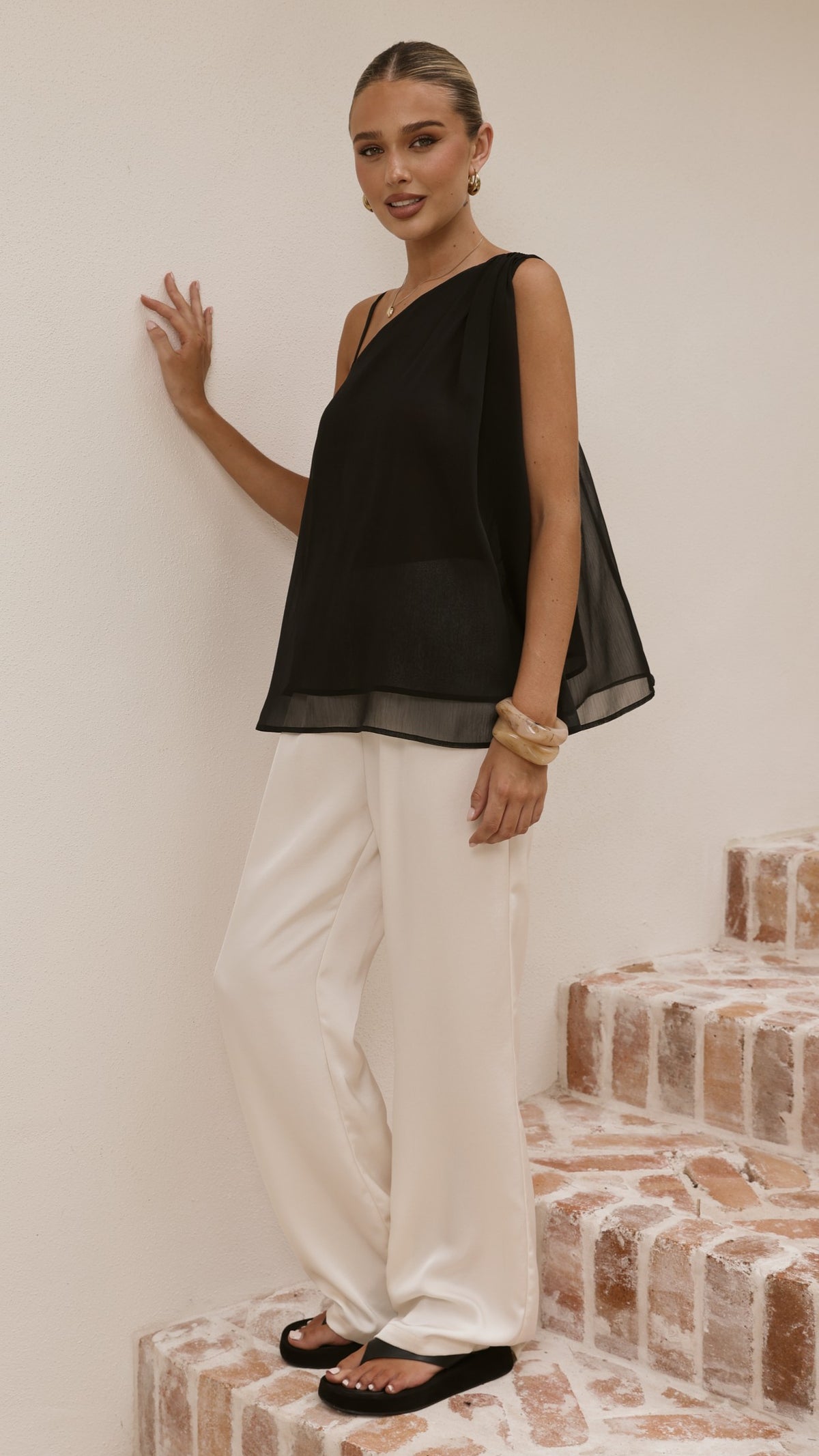 Hazel Top - Black - Billy J