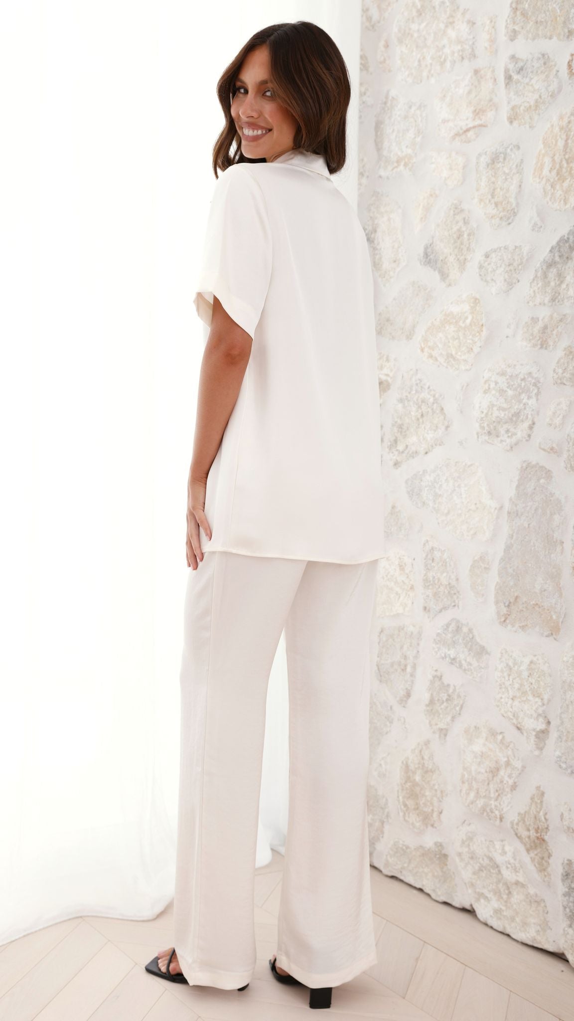 Imogen Button Shirt - Cream - Billy J