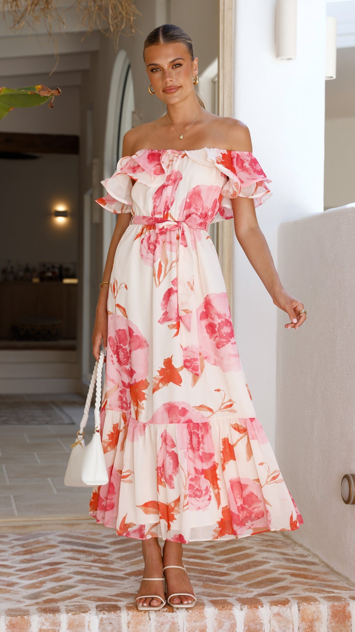pink floral off the shoulder maxi dress Chase Dress- you’ll glow with confidence BeaUTT Brilliant Formal Dresses size:6.5 US / 25.5 MX Web Collection: Italy