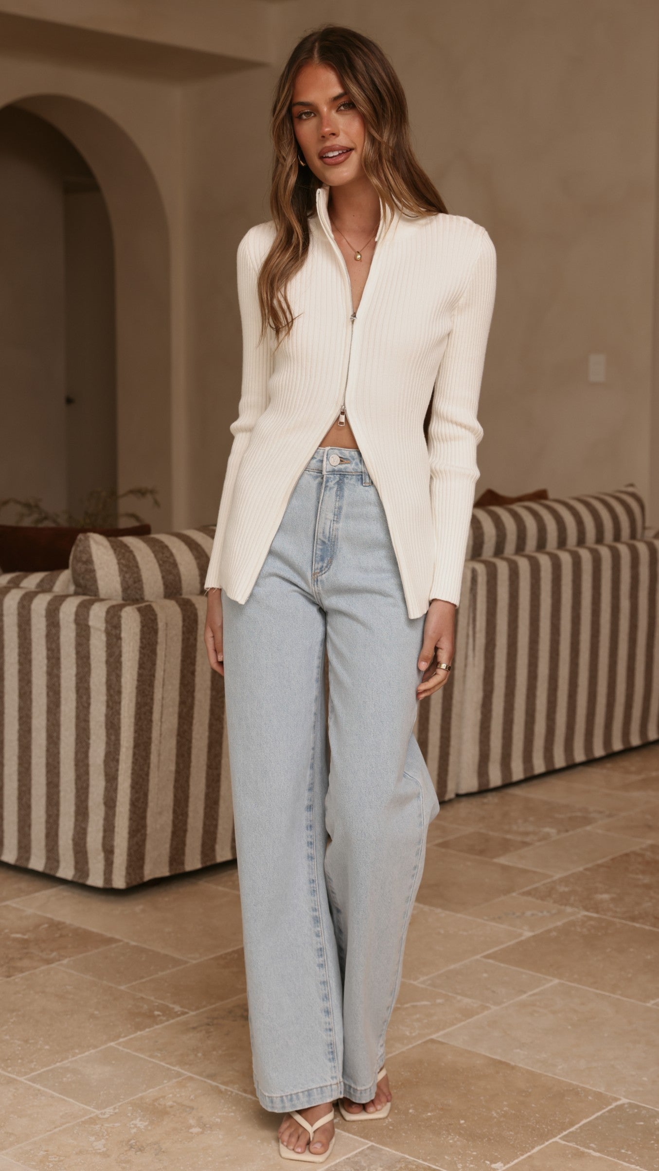 Cleo Long Sleeve Top - White - Billy J