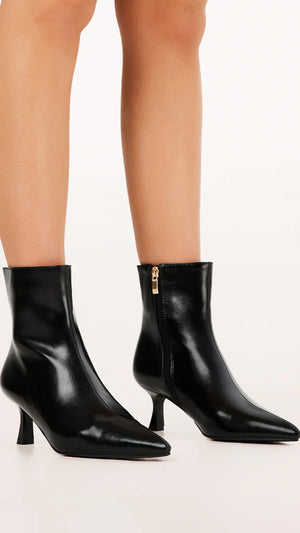 Carmella Boots - Black Shine - Billy J