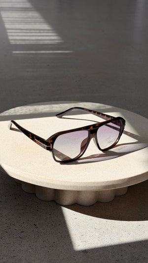 Lincoln Sunglasses - Tort - Billy J