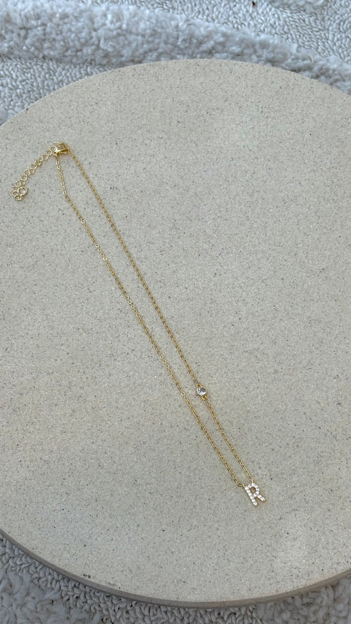 Ivy Initial Letter Necklace - R - Billy J