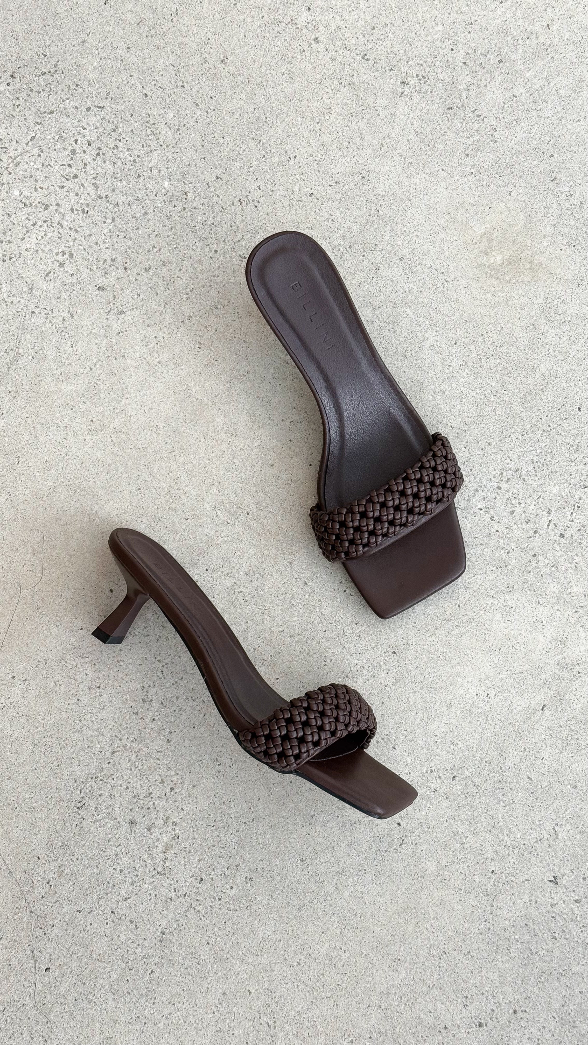 Michelle Heel - Chocolate - Billy J