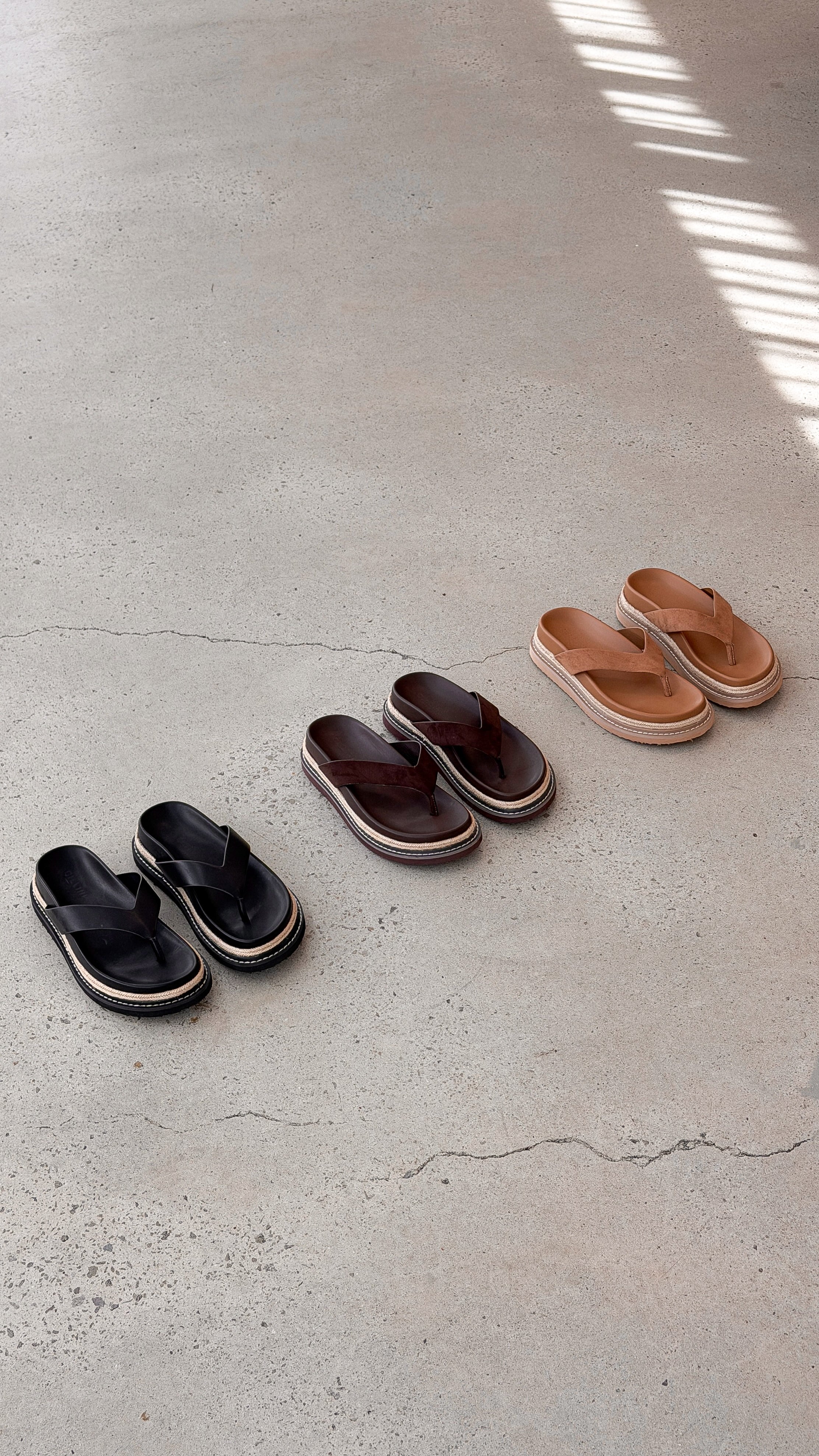 Arley Slide - Black - Billy J