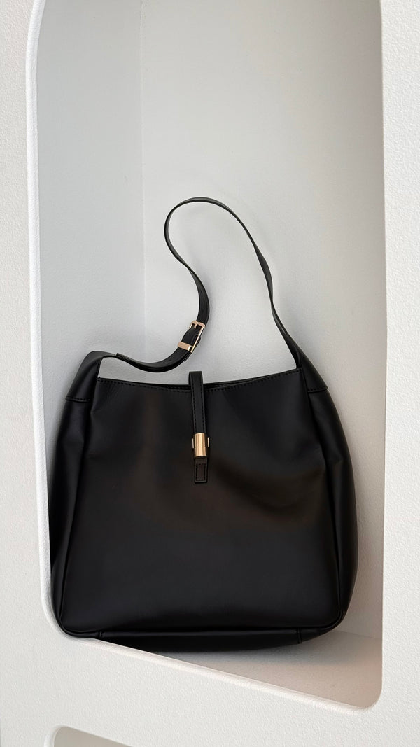 Yara Shoulder Bag - Black - Billy J