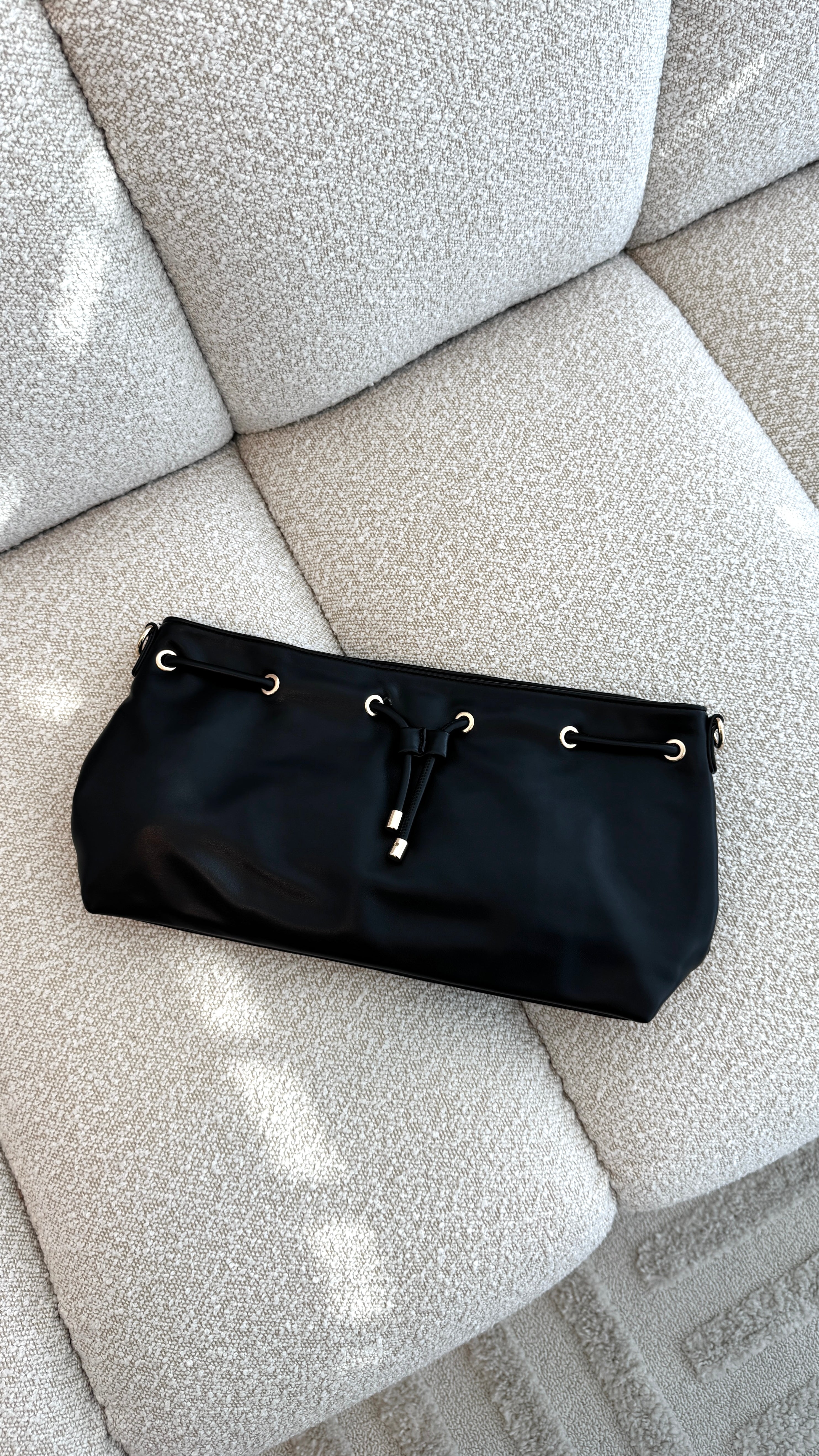 Scout Gathered Handbag - Black - Billy J