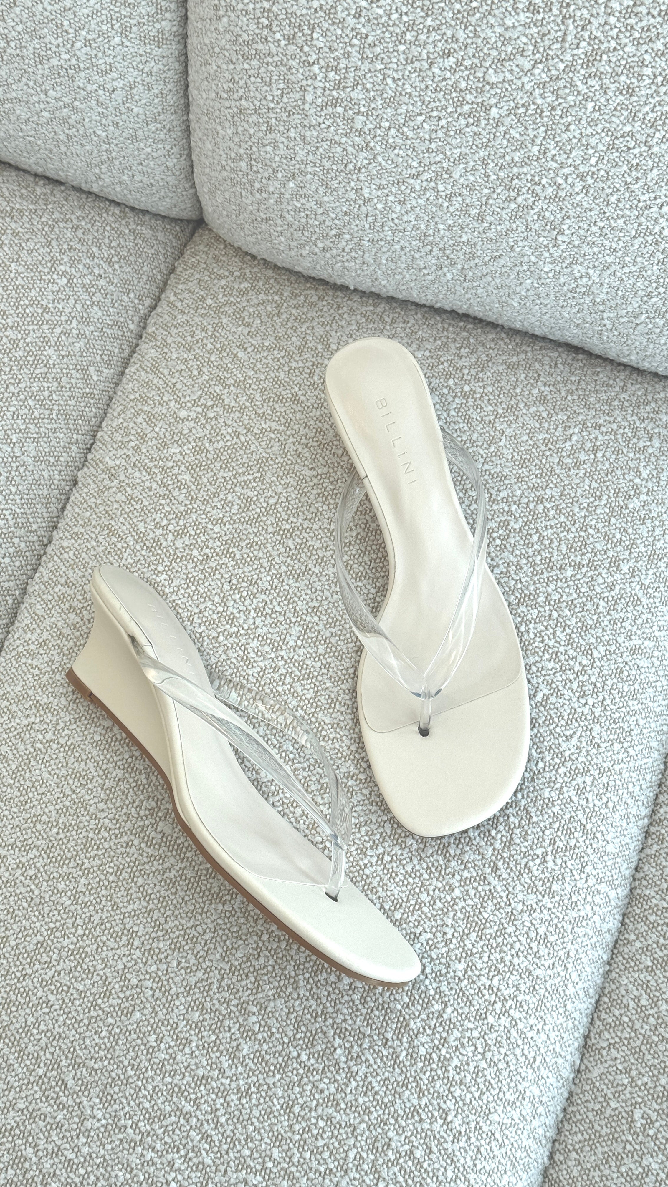 Vergie Wedge - Clear/Bone