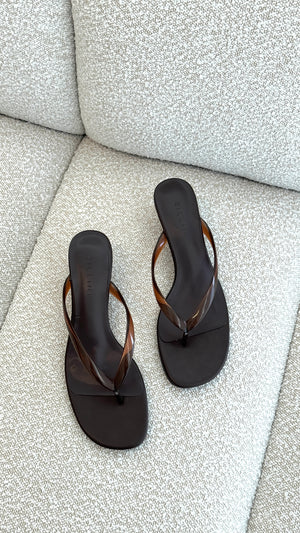 Vergie Wedge - Chocolate - Billy J