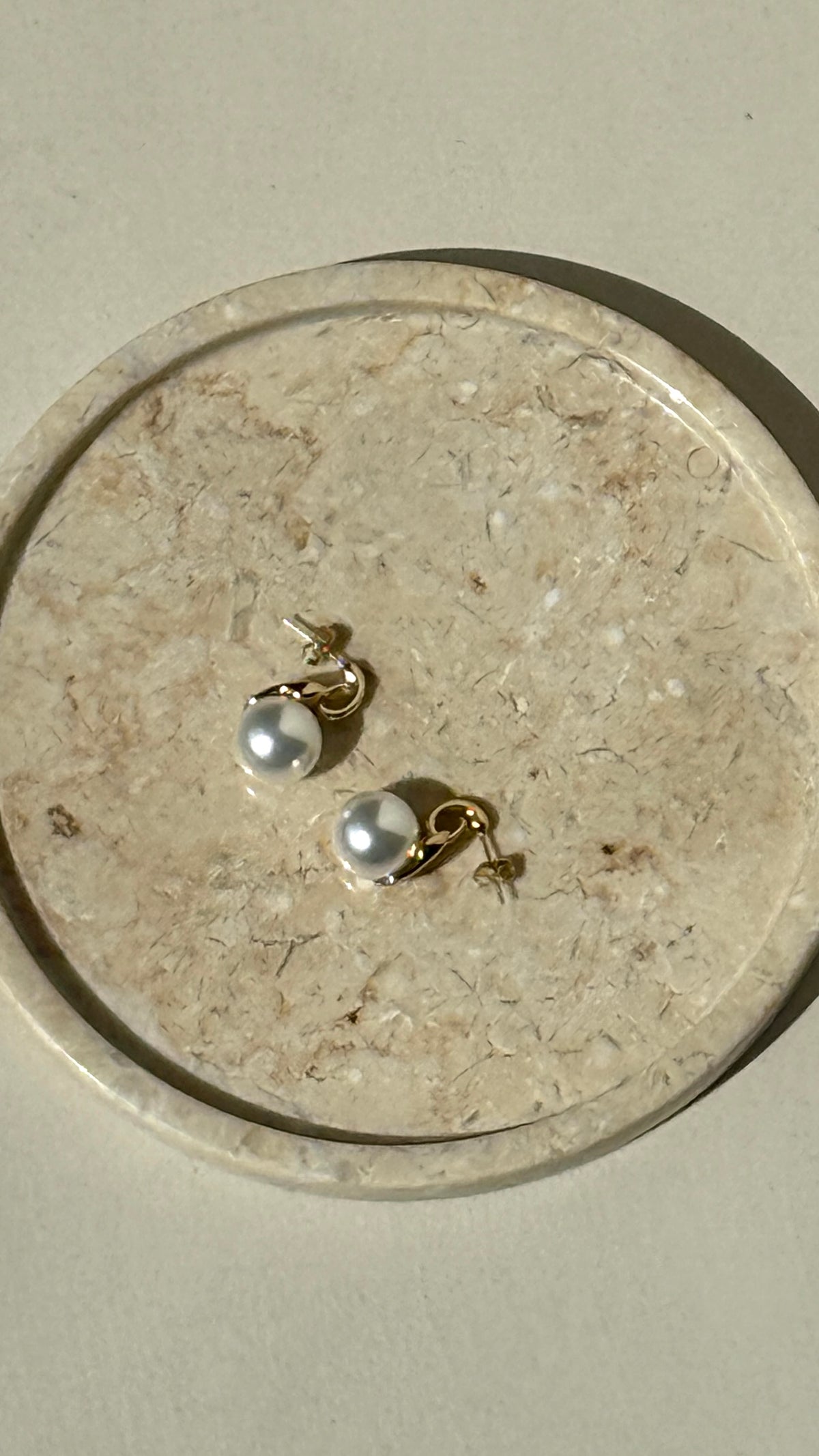 Classic Pearl 18K Gold Plated Earrings - Gold - Billy J