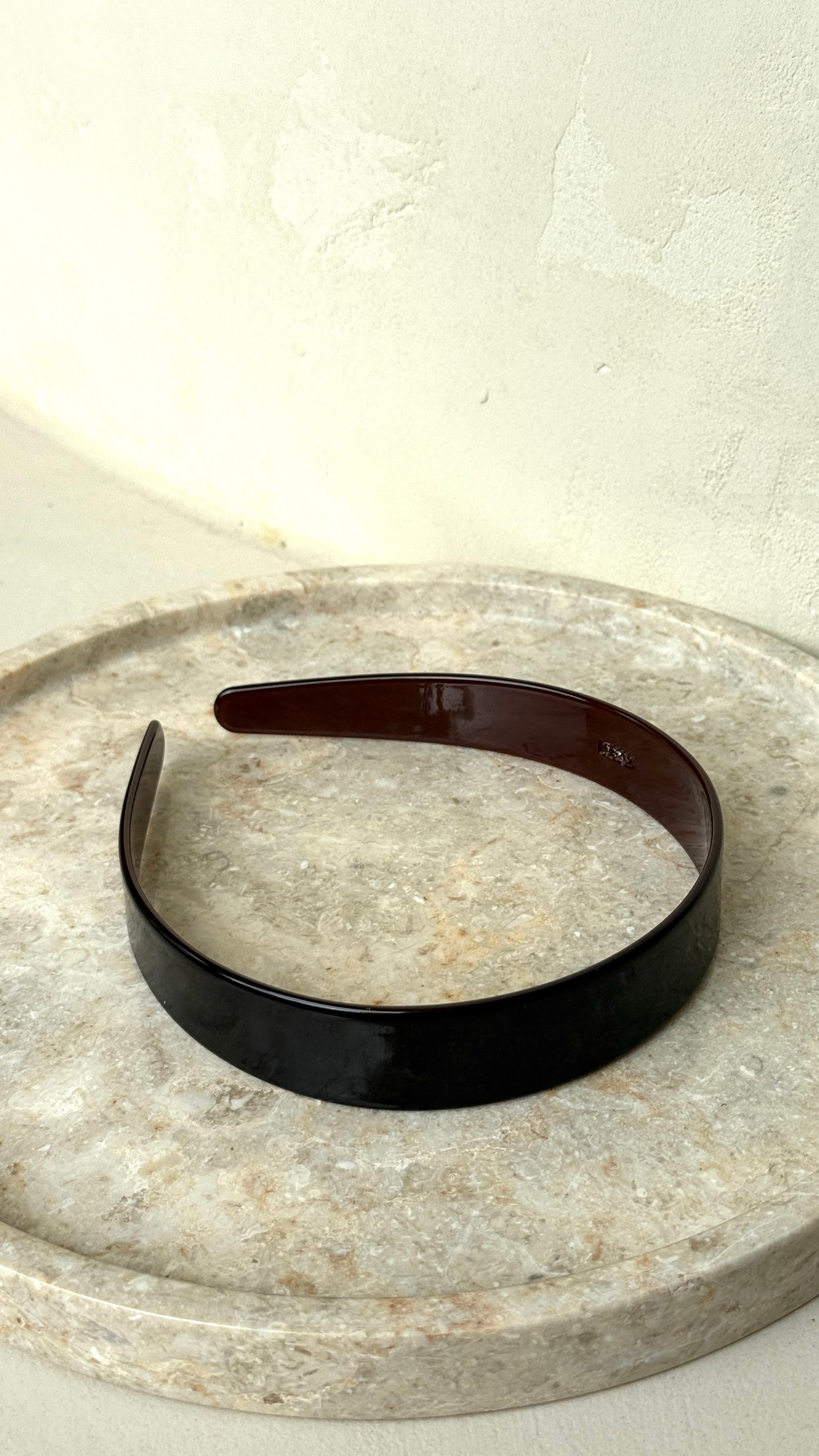 Lucy Resin Headband - Brown - Billy J