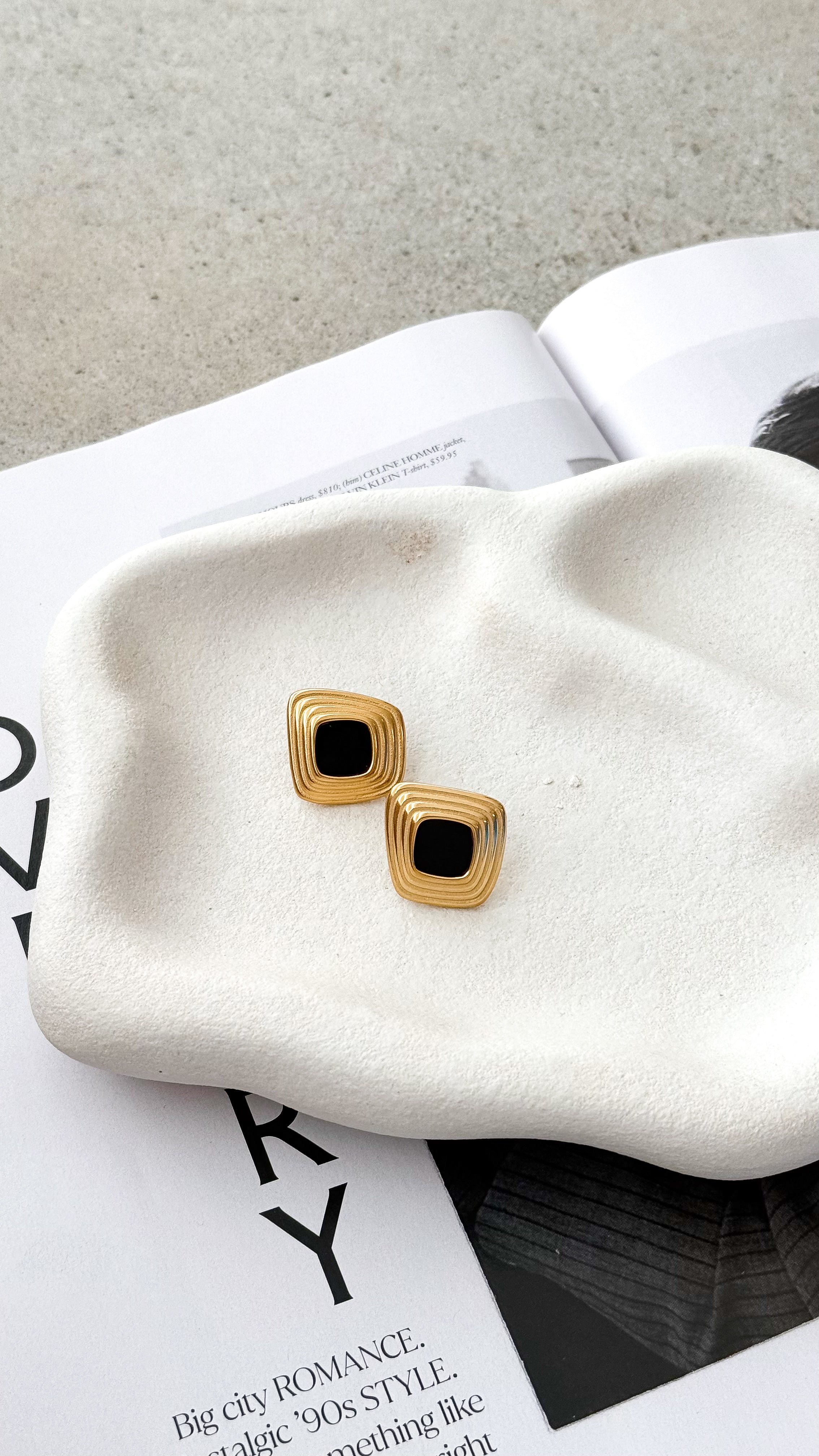 Bronnie Earrings - Gold / Black - Billy J
