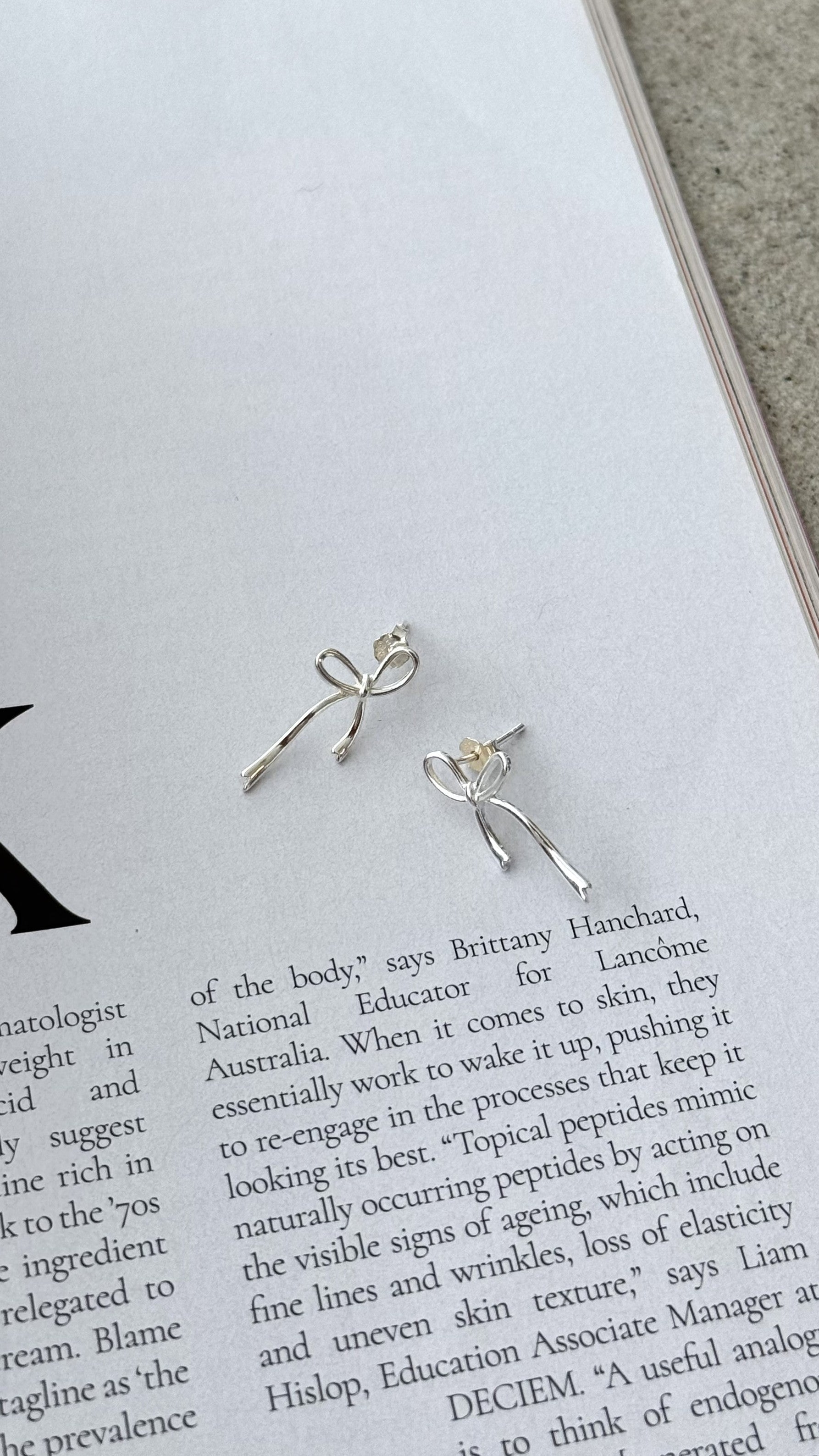 Velika Bow Earrings - Silver - Billy J