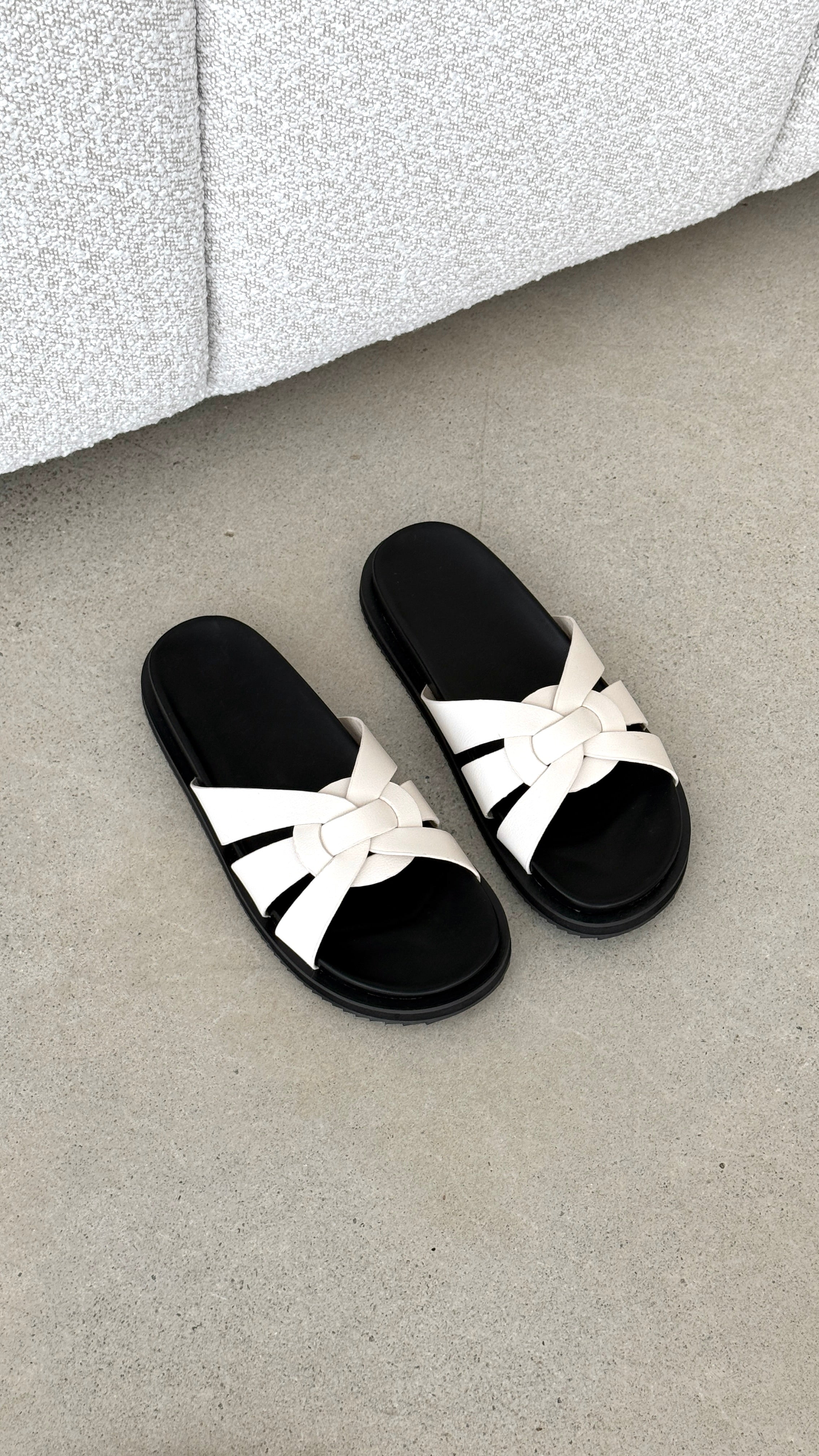 Tinker Slides - Ivory - Billy J
