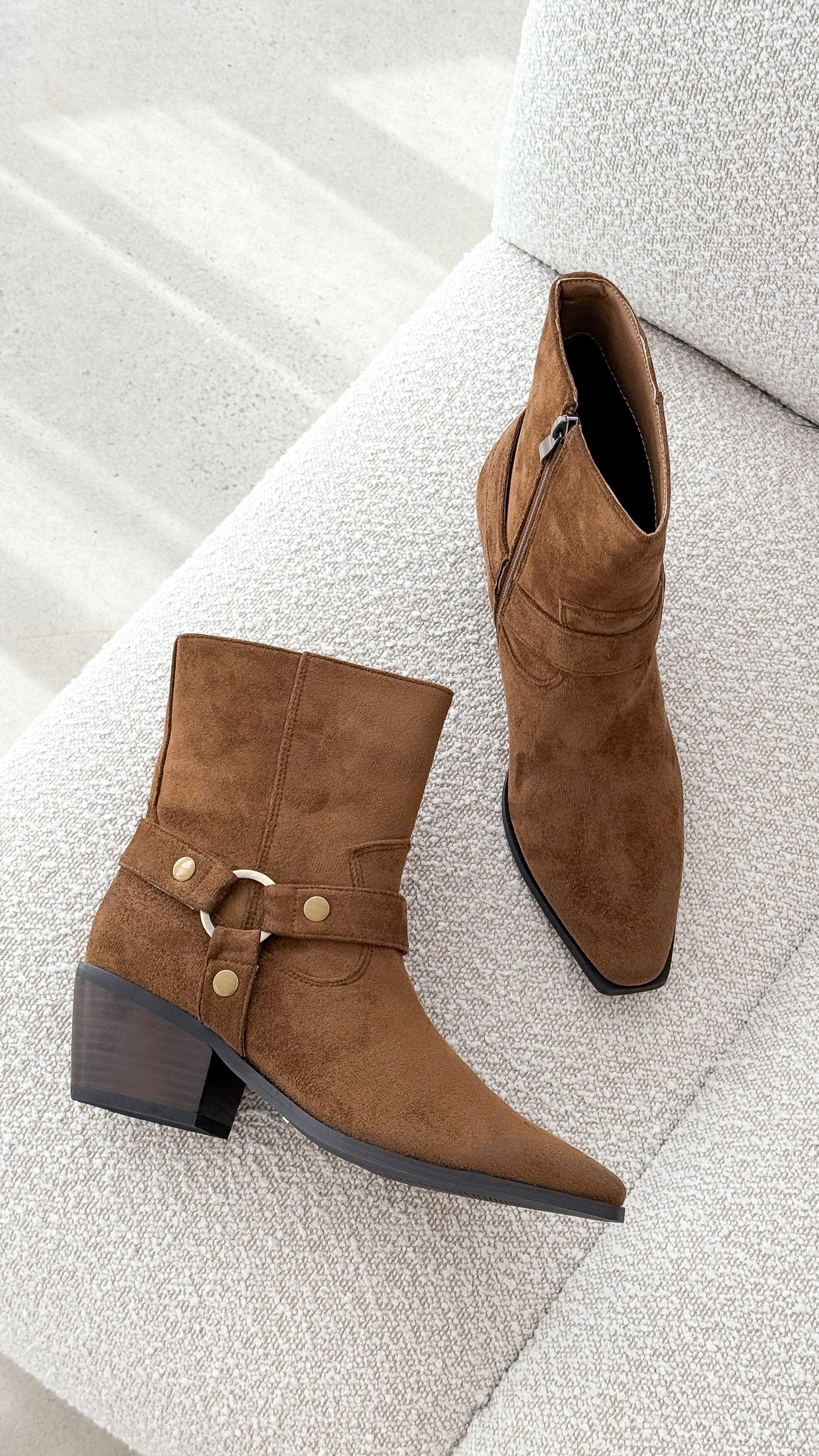 Lakota Boots - Cocoa Suede - Billy J