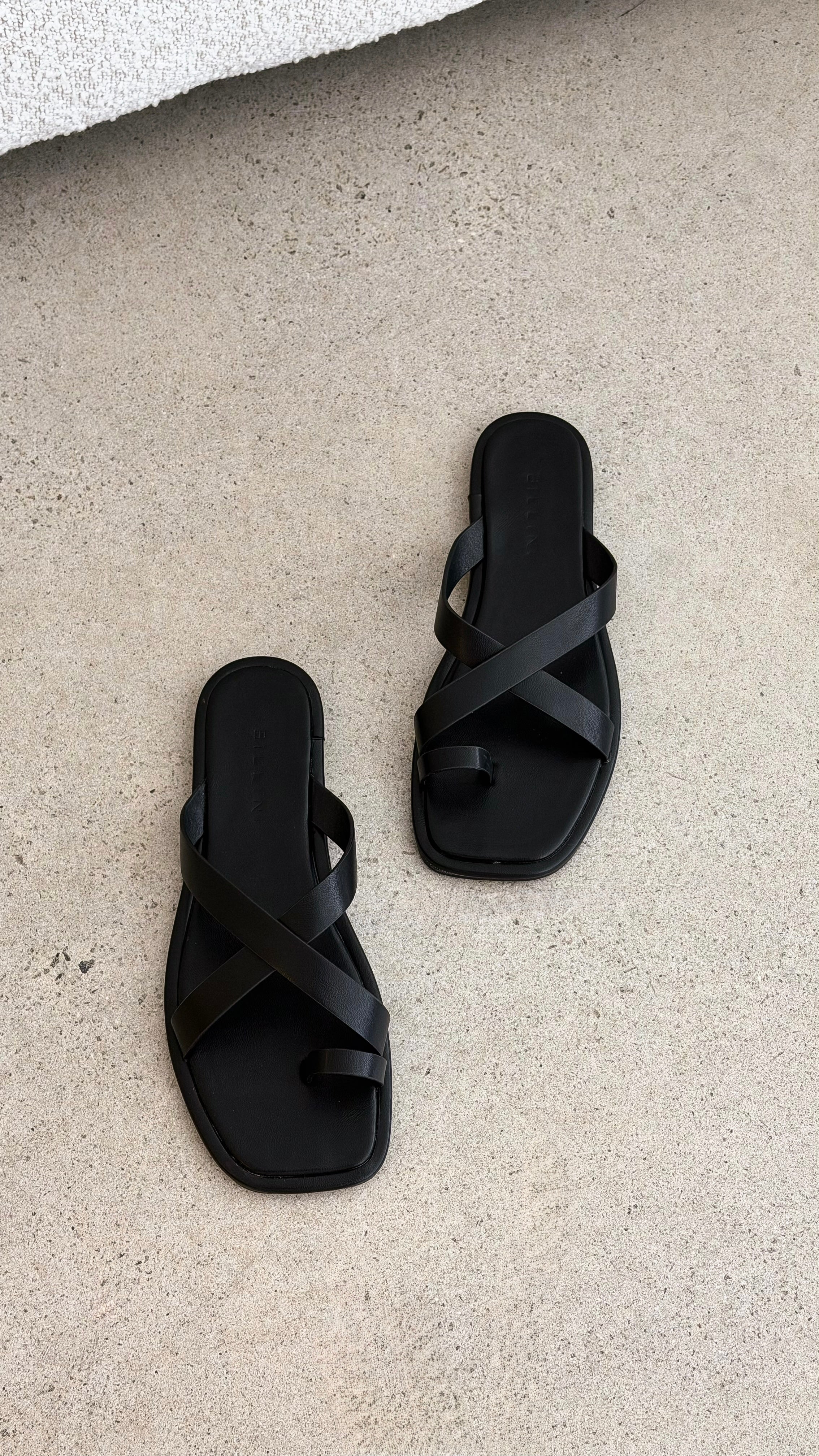 Ulianna Slide - Black - Billy J