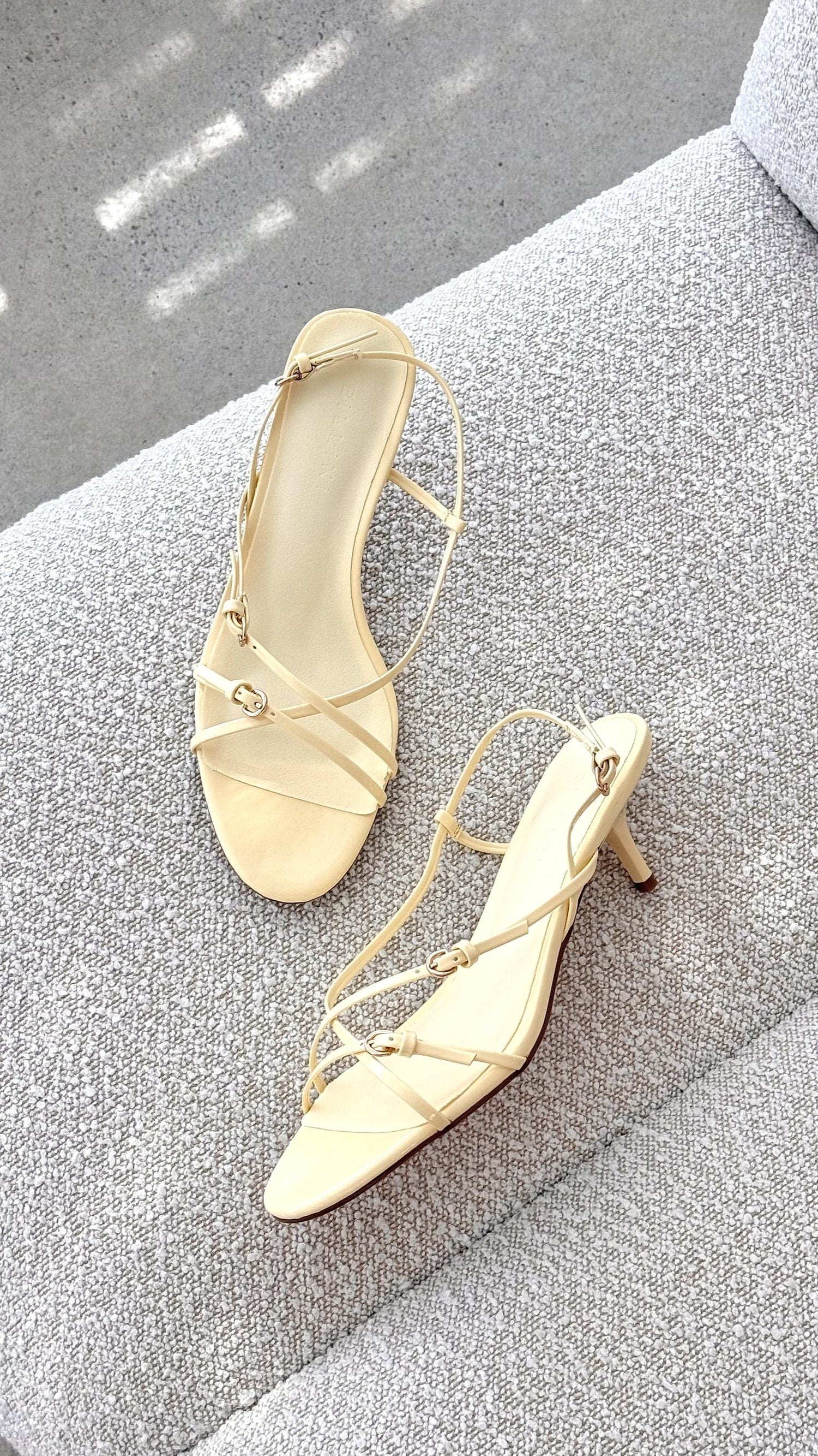 Flossie Heel - Yellow - Billy J