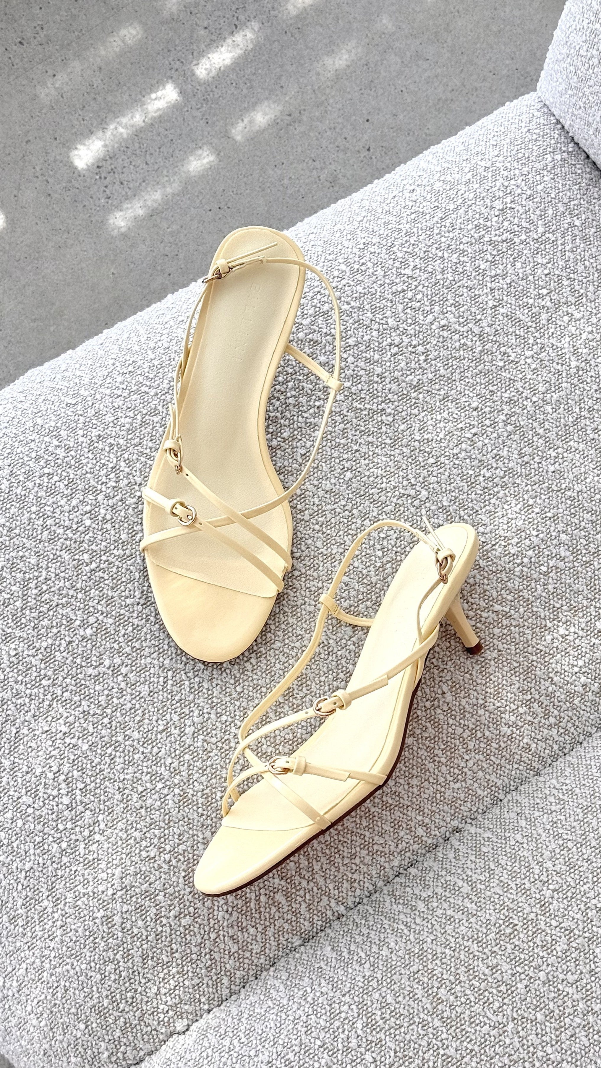 Flossie Heel - Yellow - Billy J