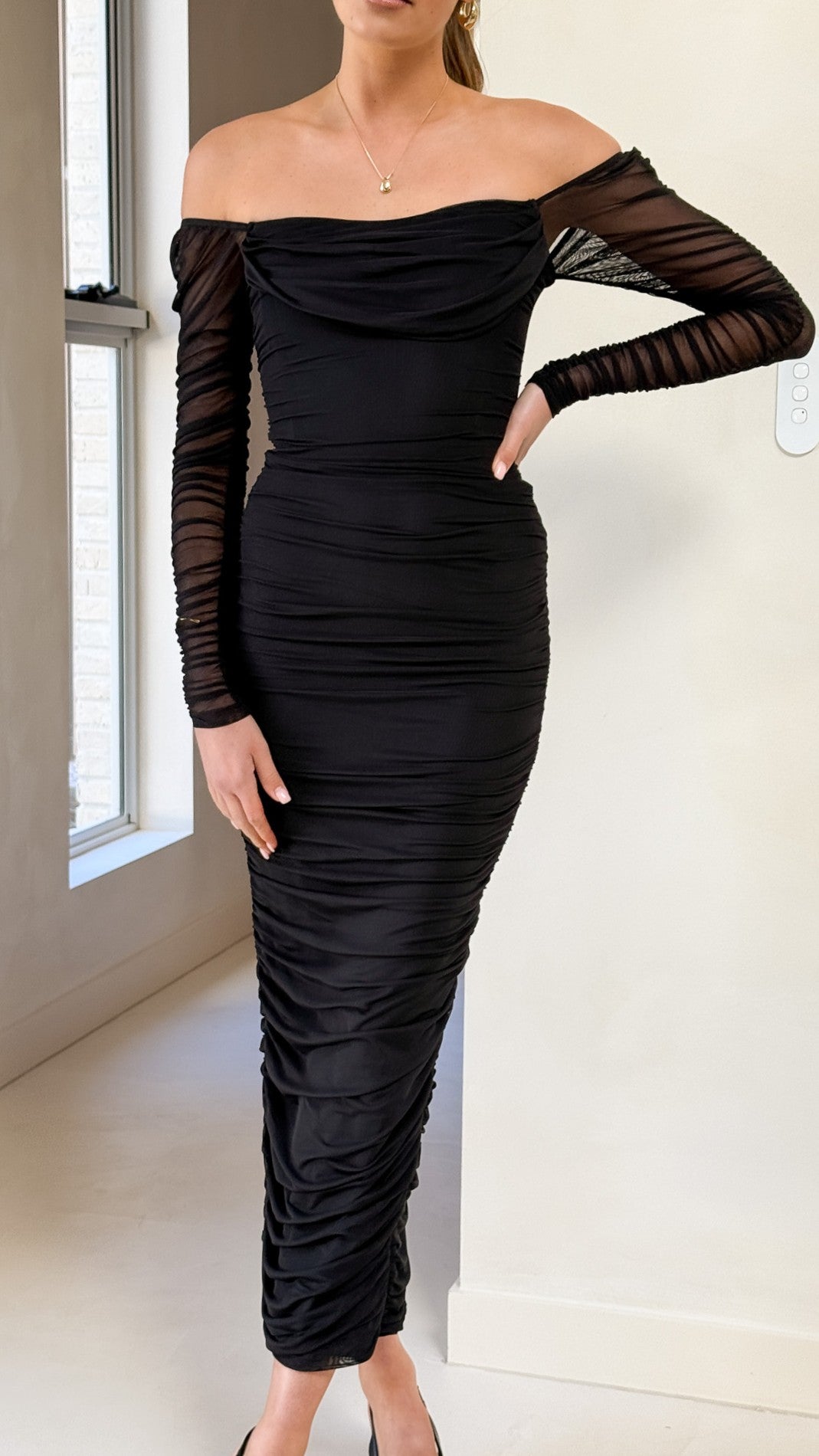 Kylie Maxi Dress Long Sleeve - Black - Billy J