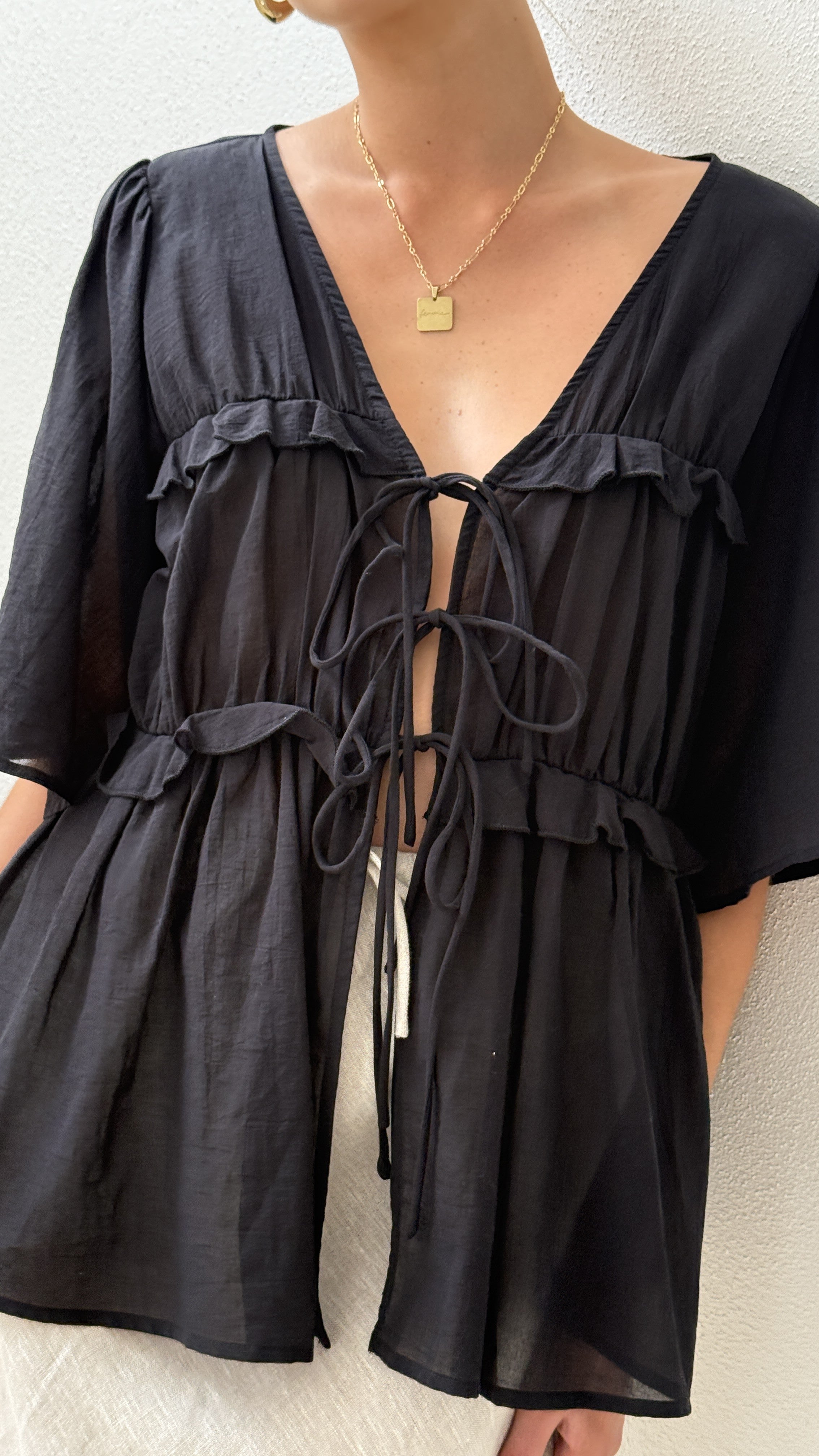 Raya Top - Black - Billy J