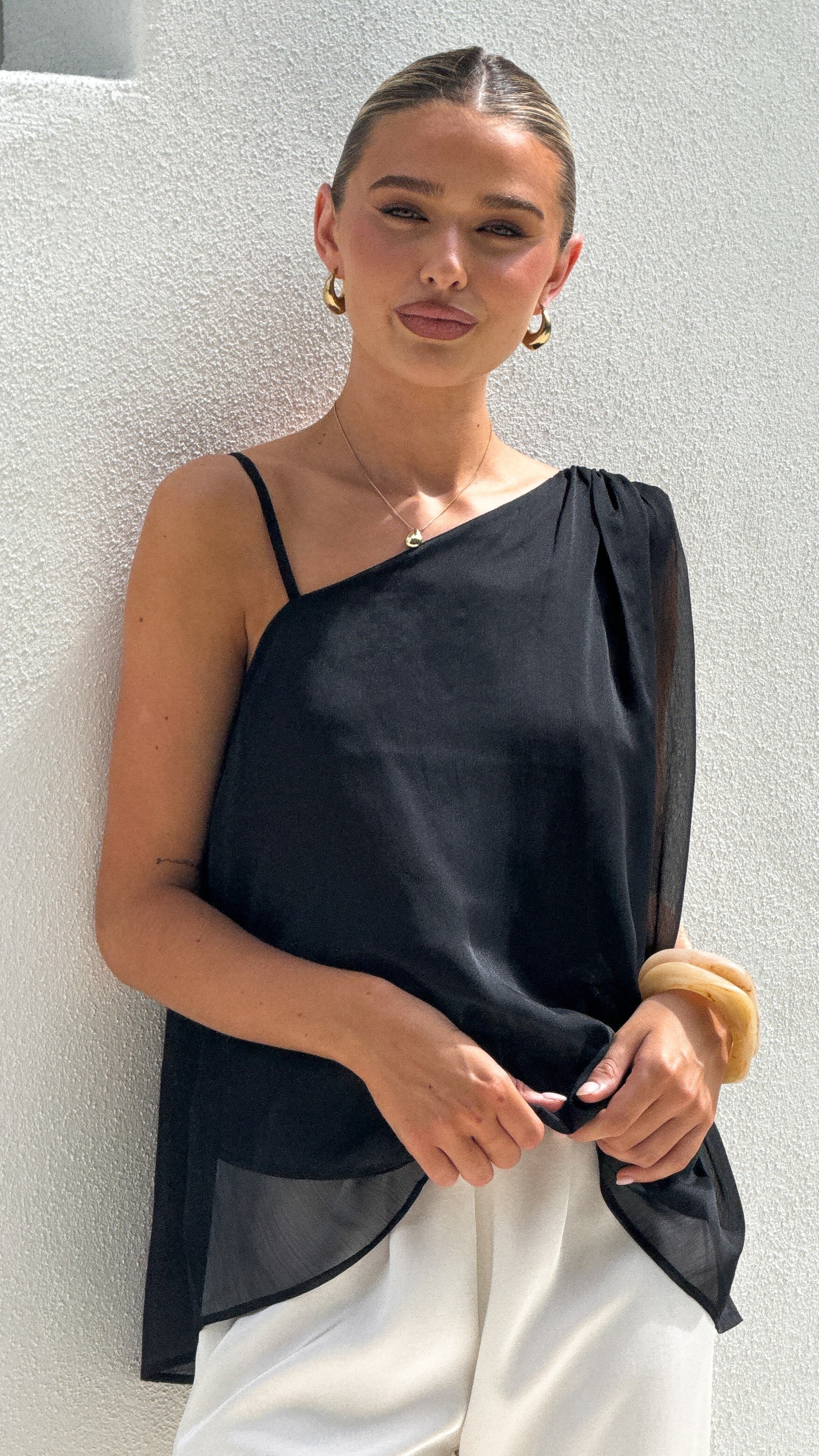 Hazel Top - Black - Billy J