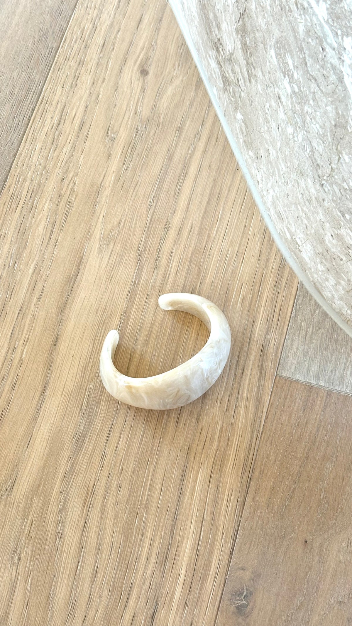 Lumi Cream Resin Bangle - Cream - Billy J